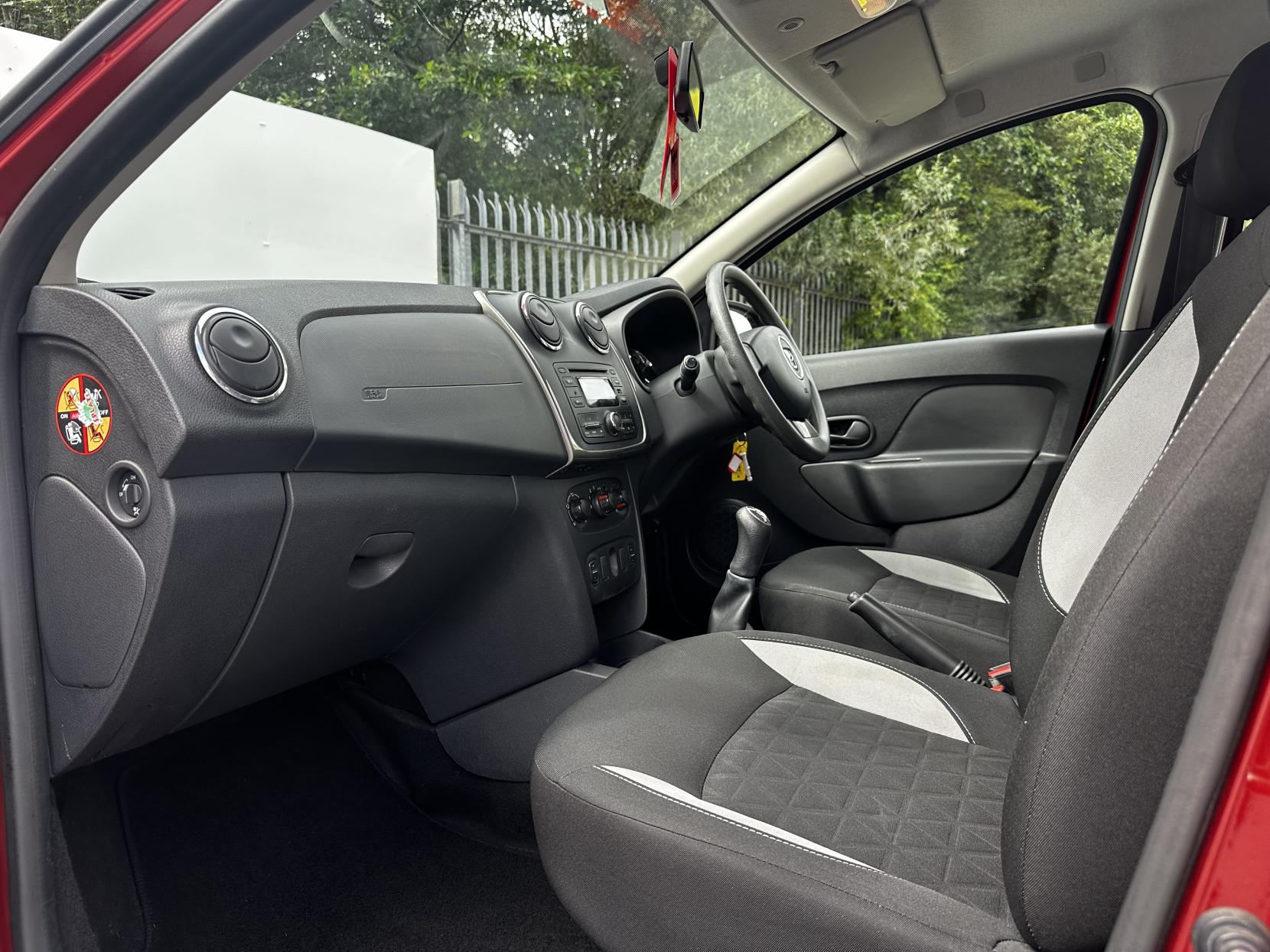 Dacia Sandero Stepway 1.5 dCi Ambiance Hatchback 5dr Diesel Manual Euro 6 (s/s) (90 ps)