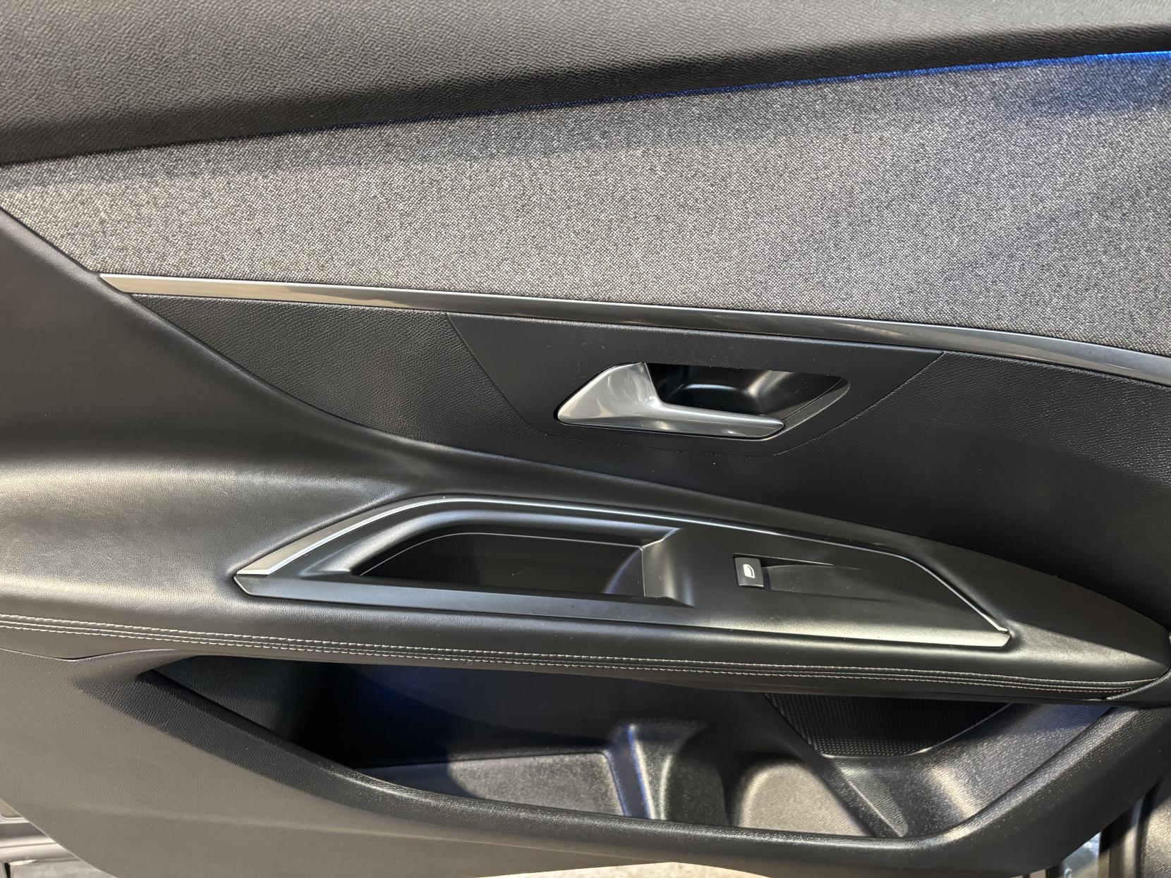 Peugeot 3008 1.6 BlueHDi Allure SUV 5dr Diesel Manual Euro 6 (s/s) (120 ps)