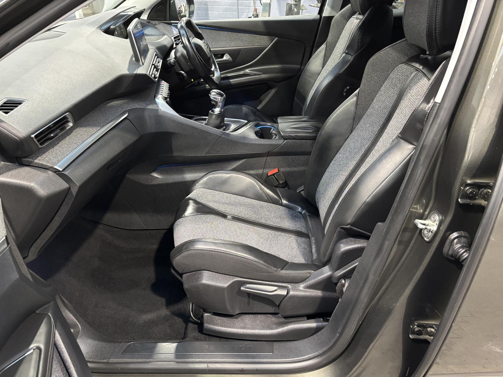 Peugeot 3008 1.6 BlueHDi Allure SUV 5dr Diesel Manual Euro 6 (s/s) (120 ps)