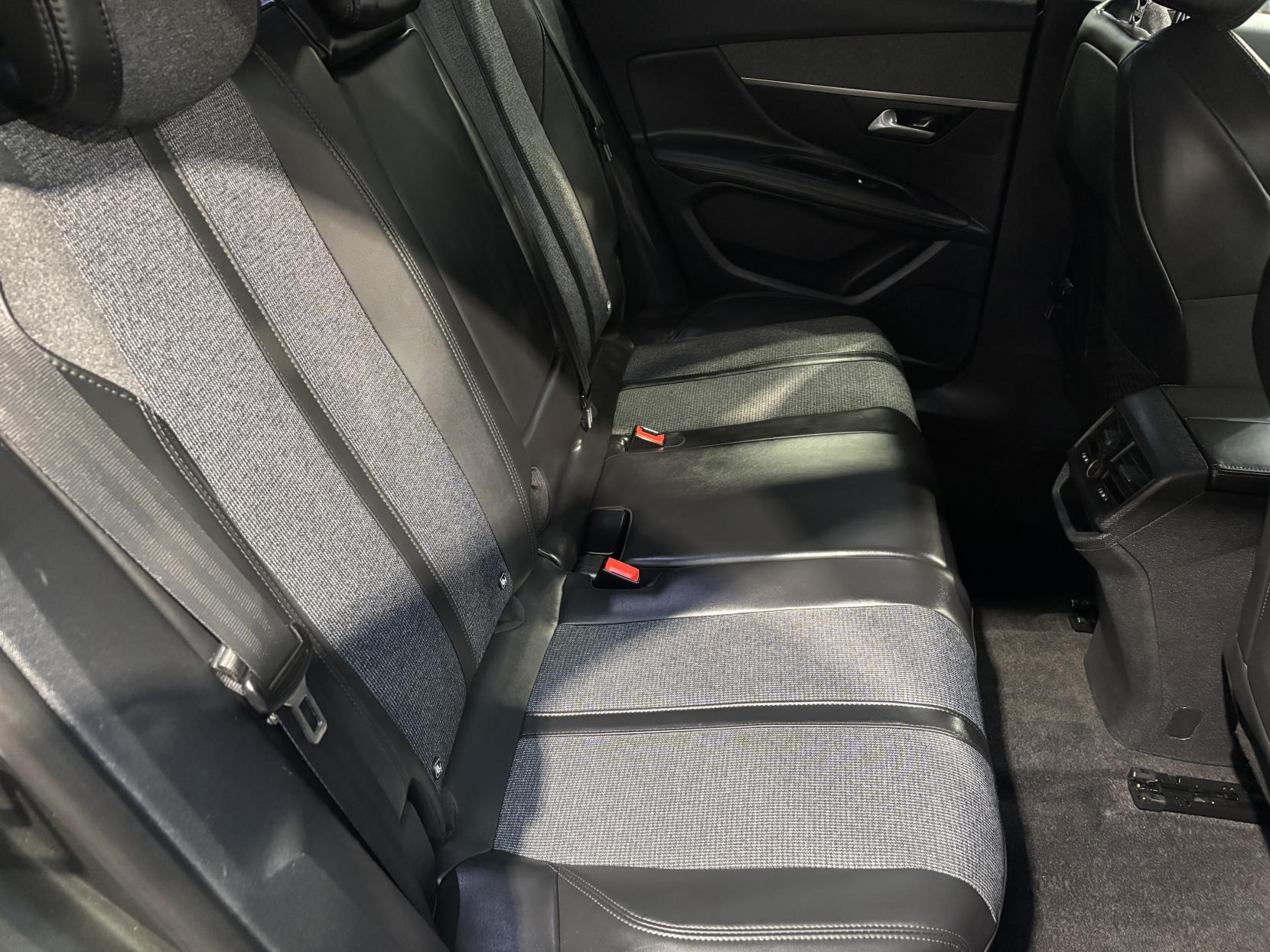 Peugeot 3008 1.6 BlueHDi Allure SUV 5dr Diesel Manual Euro 6 (s/s) (120 ps)