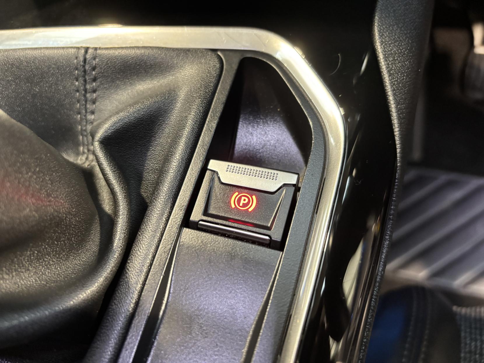 Peugeot 3008 1.6 BlueHDi Allure SUV 5dr Diesel Manual Euro 6 (s/s) (120 ps)