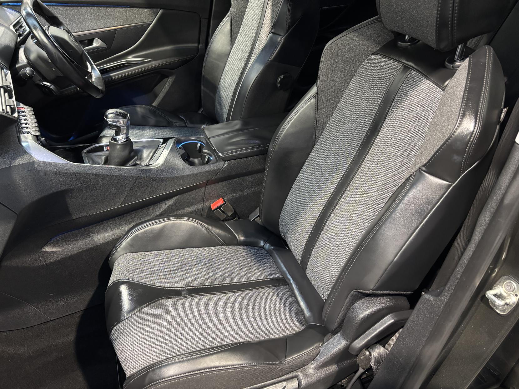 Peugeot 3008 1.6 BlueHDi Allure SUV 5dr Diesel Manual Euro 6 (s/s) (120 ps)