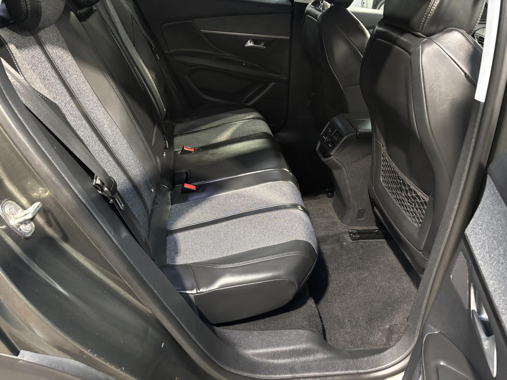 Peugeot 3008 1.6 BlueHDi Allure SUV 5dr Diesel Manual Euro 6 (s/s) (120 ps)