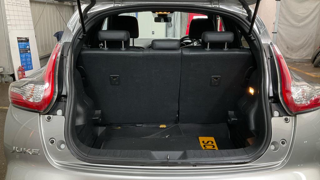 Nissan Juke 1.2 DIG-T Tekna SUV 5dr Petrol Manual Euro 6 (s/s) (115 ps)