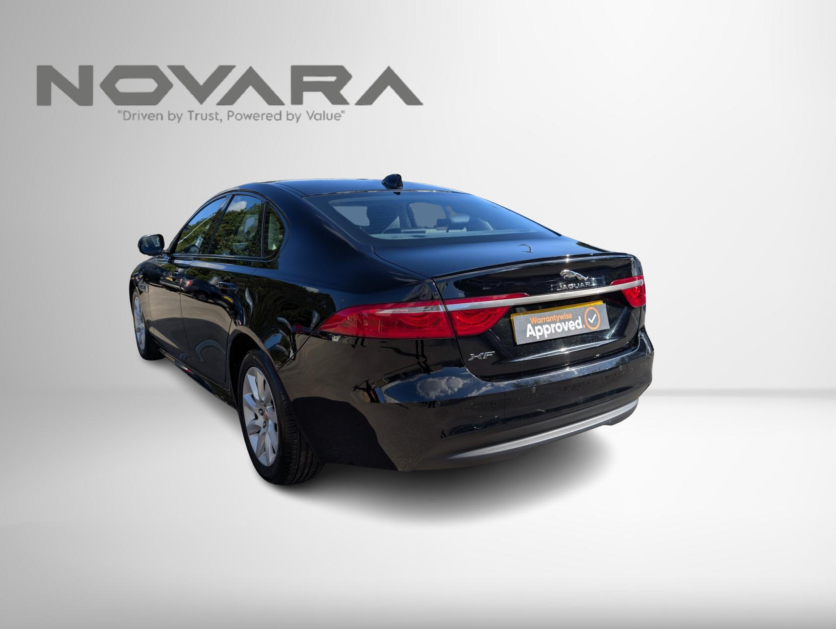 Jaguar XF 2.0d R-Sport Saloon 4dr Diesel Manual Euro 6 (s/s) (163 ps)