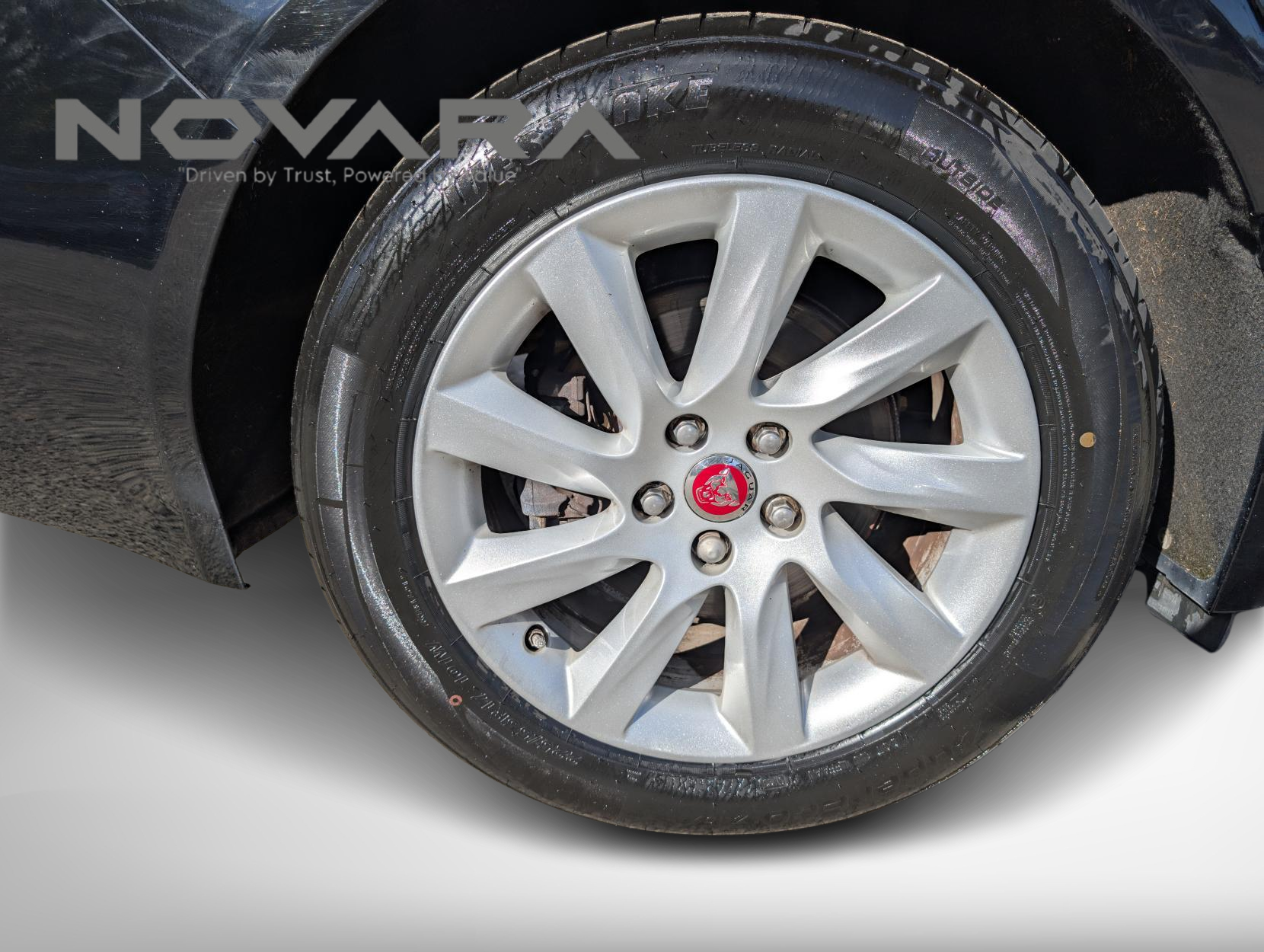 Jaguar XF 2.0d R-Sport Saloon 4dr Diesel Manual Euro 6 (s/s) (163 ps)