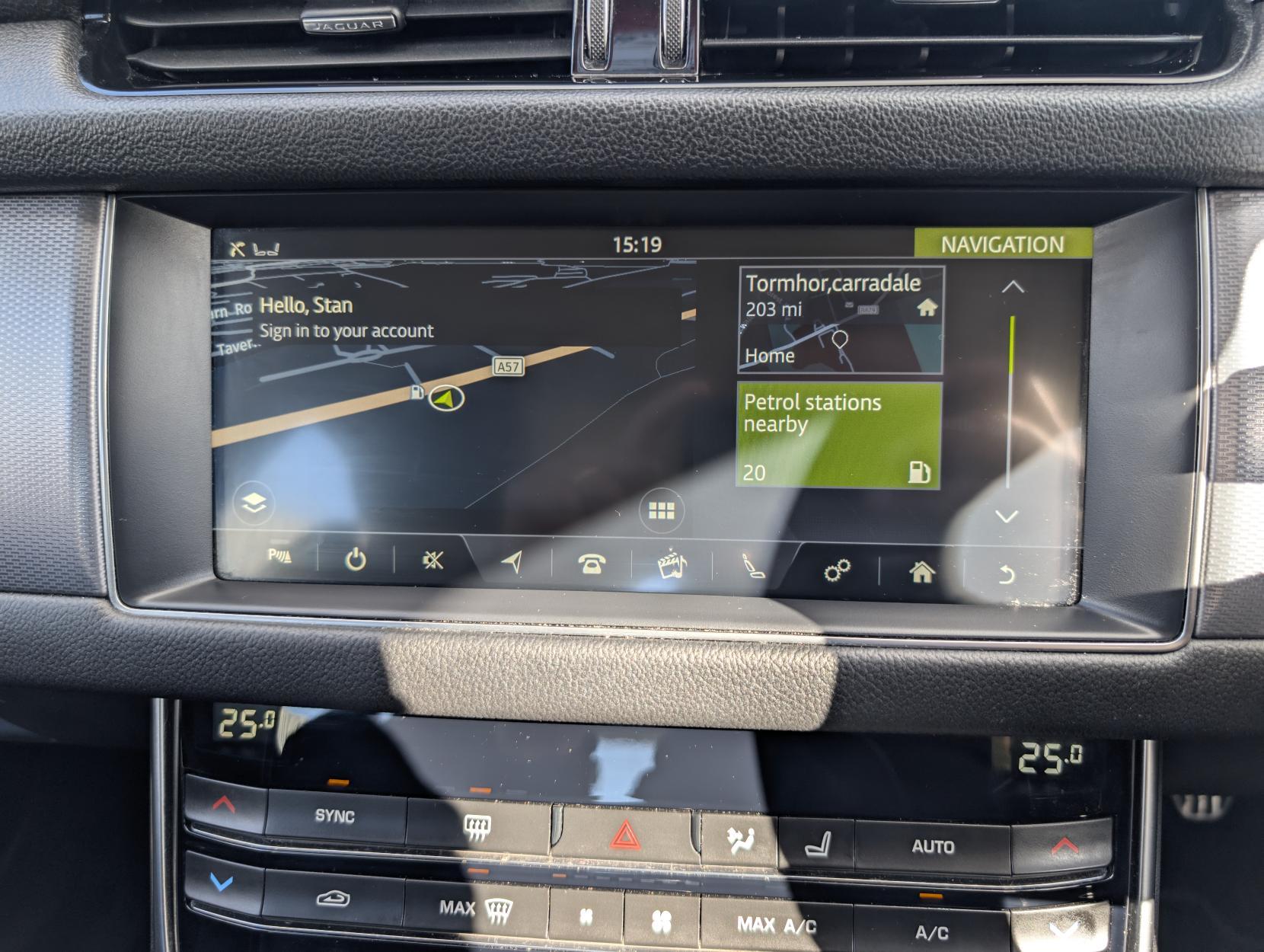 Jaguar XF 2.0d R-Sport Saloon 4dr Diesel Manual Euro 6 (s/s) (163 ps)