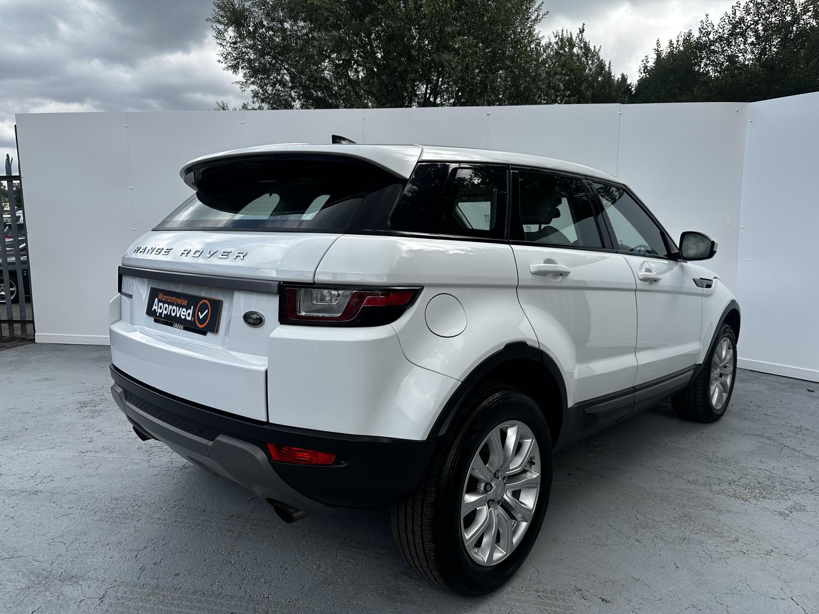 Land Rover Range Rover Evoque 2.0 eD4 SE SUV 5dr Diesel Manual FWD Euro 6 (s/s) (150 ps)