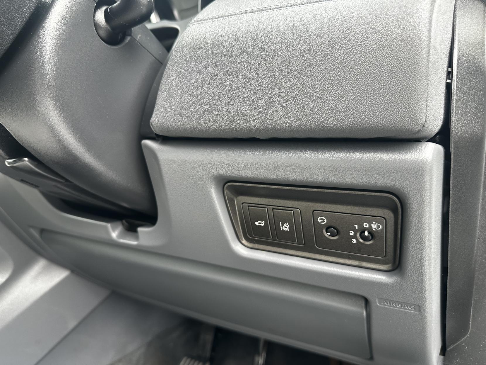 Land Rover Range Rover Evoque 2.0 eD4 SE SUV 5dr Diesel Manual FWD Euro 6 (s/s) (150 ps)