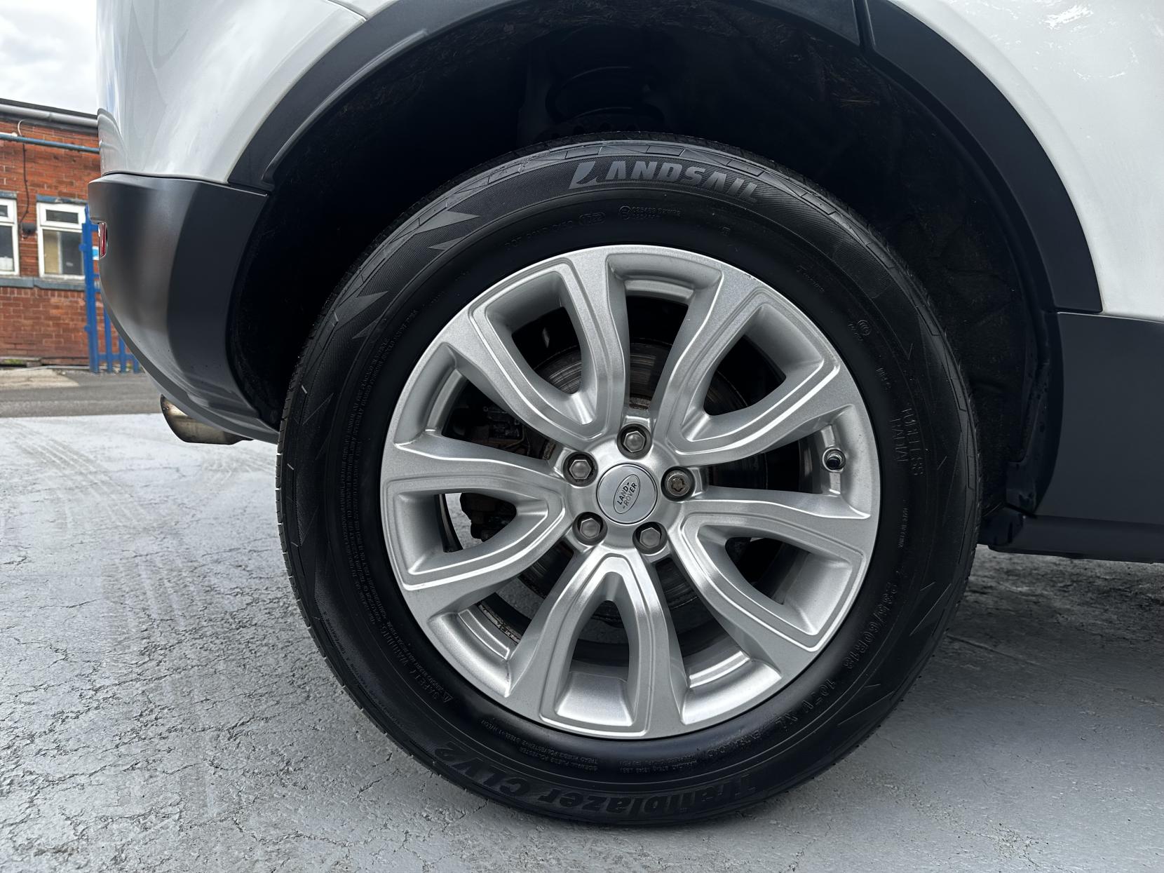 Land Rover Range Rover Evoque 2.0 eD4 SE SUV 5dr Diesel Manual FWD Euro 6 (s/s) (150 ps)