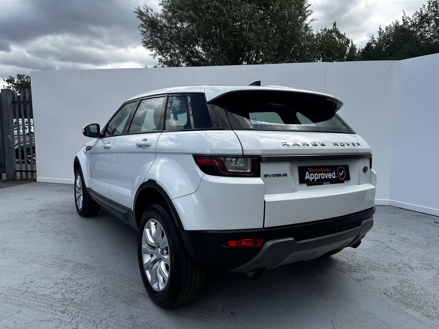 Land Rover Range Rover Evoque 2.0 eD4 SE SUV 5dr Diesel Manual FWD Euro 6 (s/s) (150 ps)