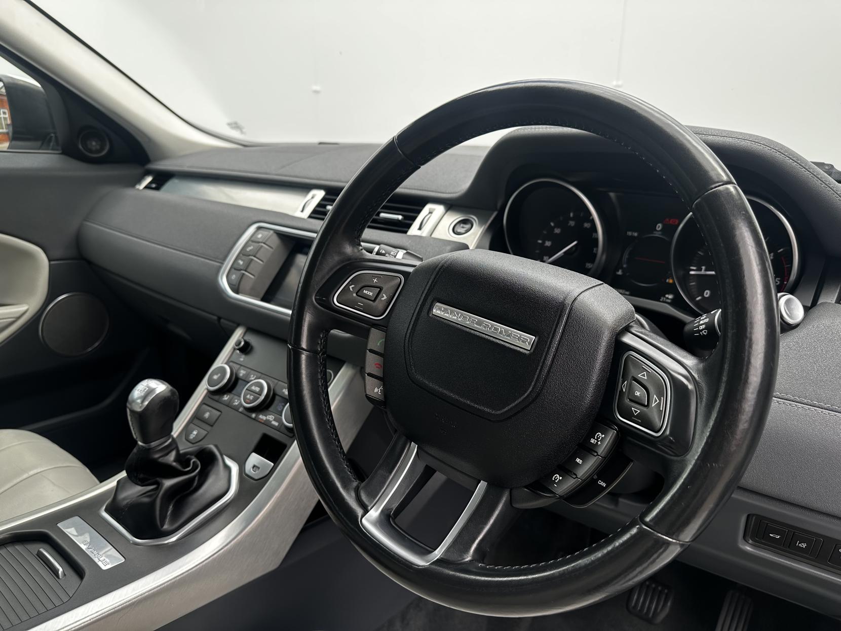 Land Rover Range Rover Evoque 2.0 eD4 SE SUV 5dr Diesel Manual FWD Euro 6 (s/s) (150 ps)