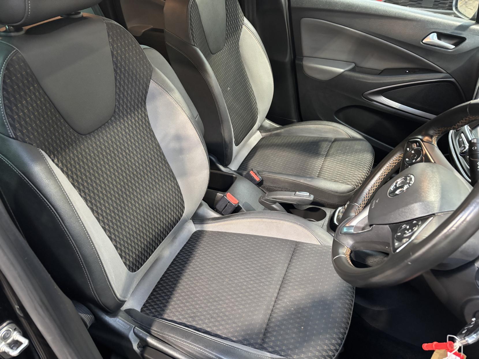 Vauxhall Crossland X 1.2 Elite SUV 5dr Petrol Manual Euro 6 (s/s) (83 ps)