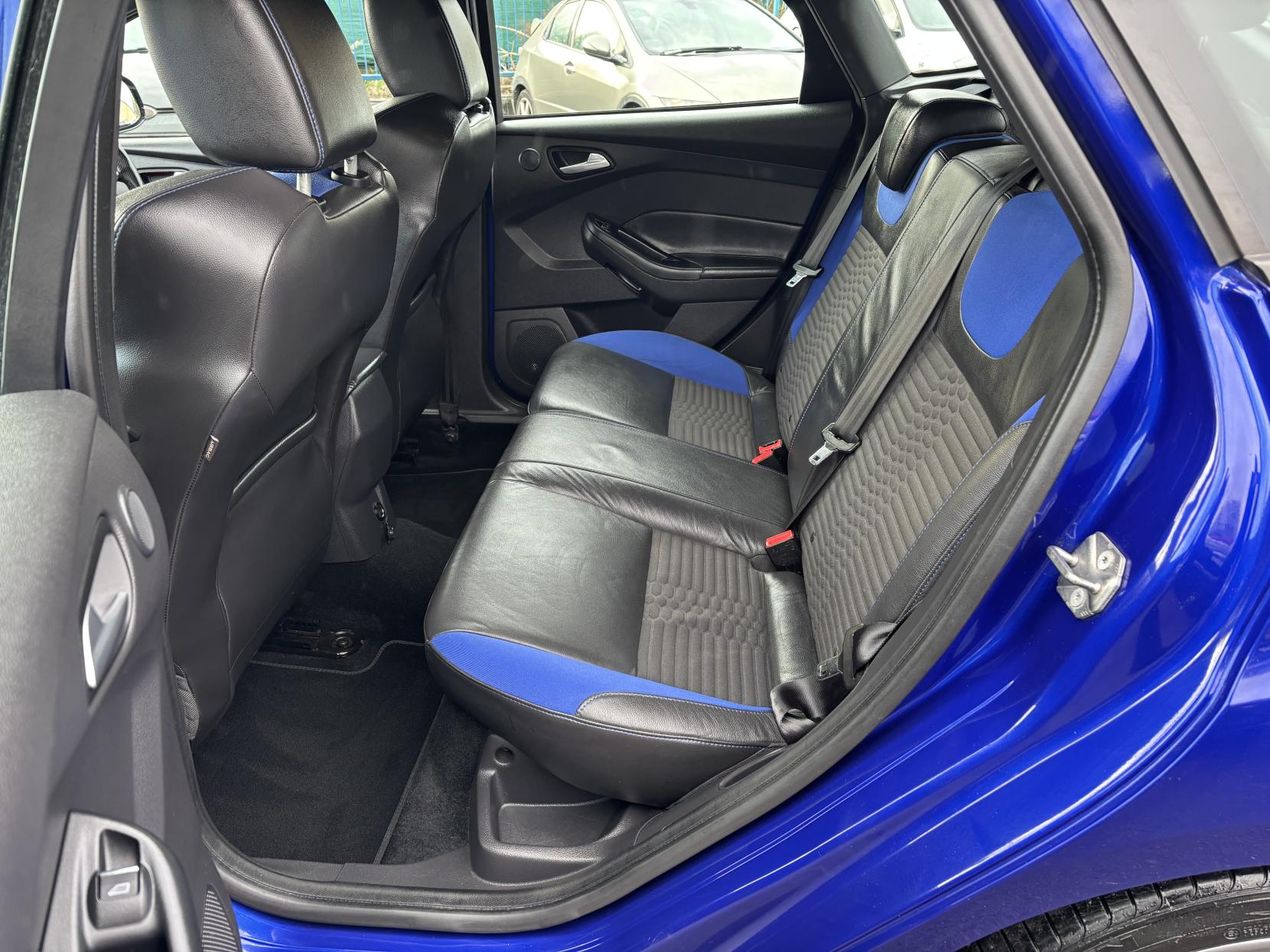 Ford Focus 2.0T EcoBoost ST-2 Hatchback 5dr Petrol Manual Euro 5 (s/s) (250 ps)