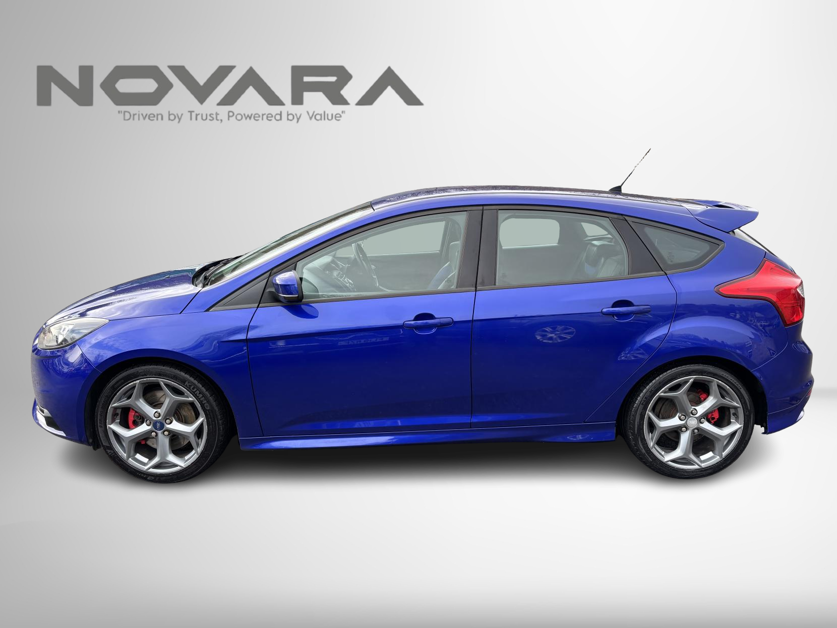 Ford Focus 2.0T EcoBoost ST-2 Hatchback 5dr Petrol Manual Euro 5 (s/s) (250 ps)