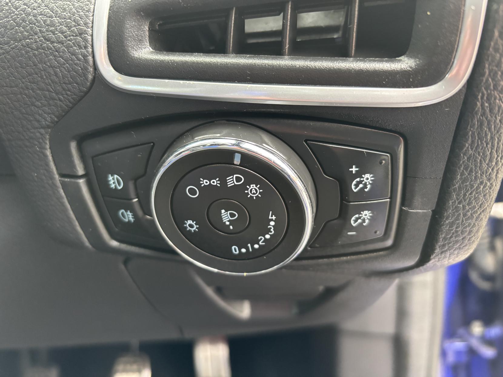 Ford Focus 2.0T EcoBoost ST-2 Hatchback 5dr Petrol Manual Euro 5 (s/s) (250 ps)