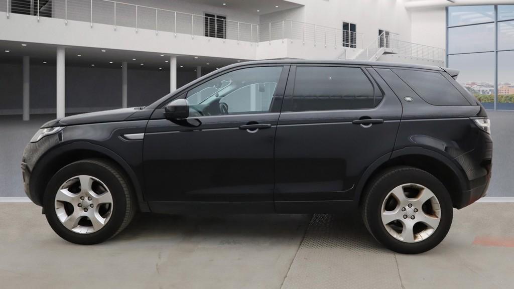 Land Rover Discovery Sport 2.0 eD4 Pure SUV 5dr Diesel Manual Euro 6 (s/s) (5 Seat) (150 ps)