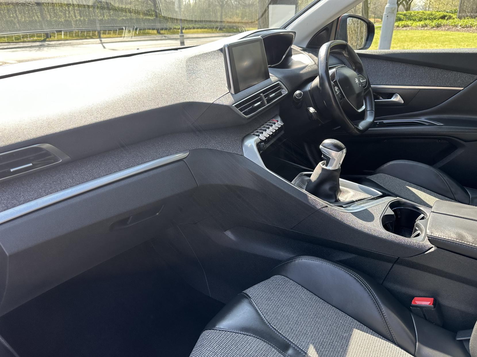 Peugeot 3008 1.5 BlueHDi Allure SUV 5dr Diesel Manual Euro 6 (s/s) (130 ps)