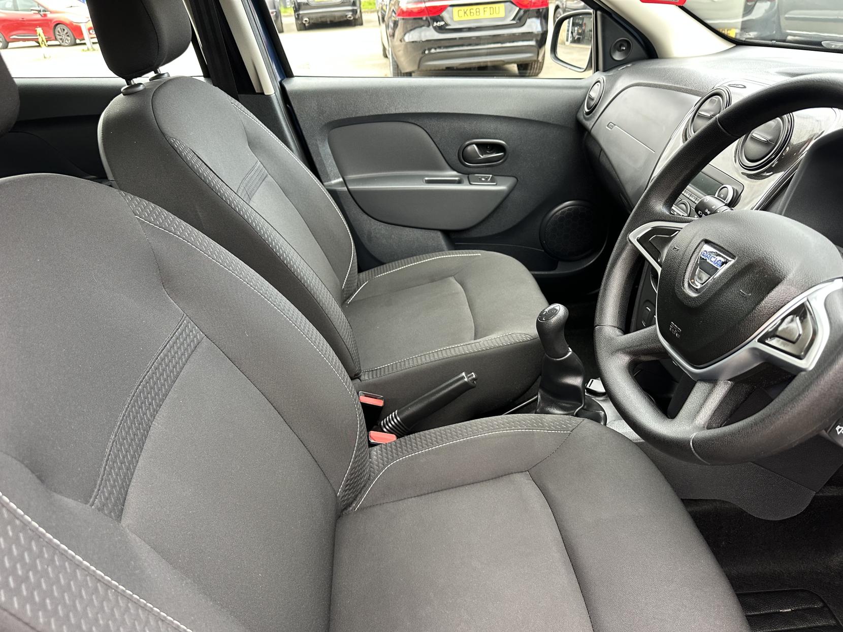 Dacia Sandero 1.0 SCe Ambiance Hatchback 5dr Petrol Manual Euro 6 (75 ps)