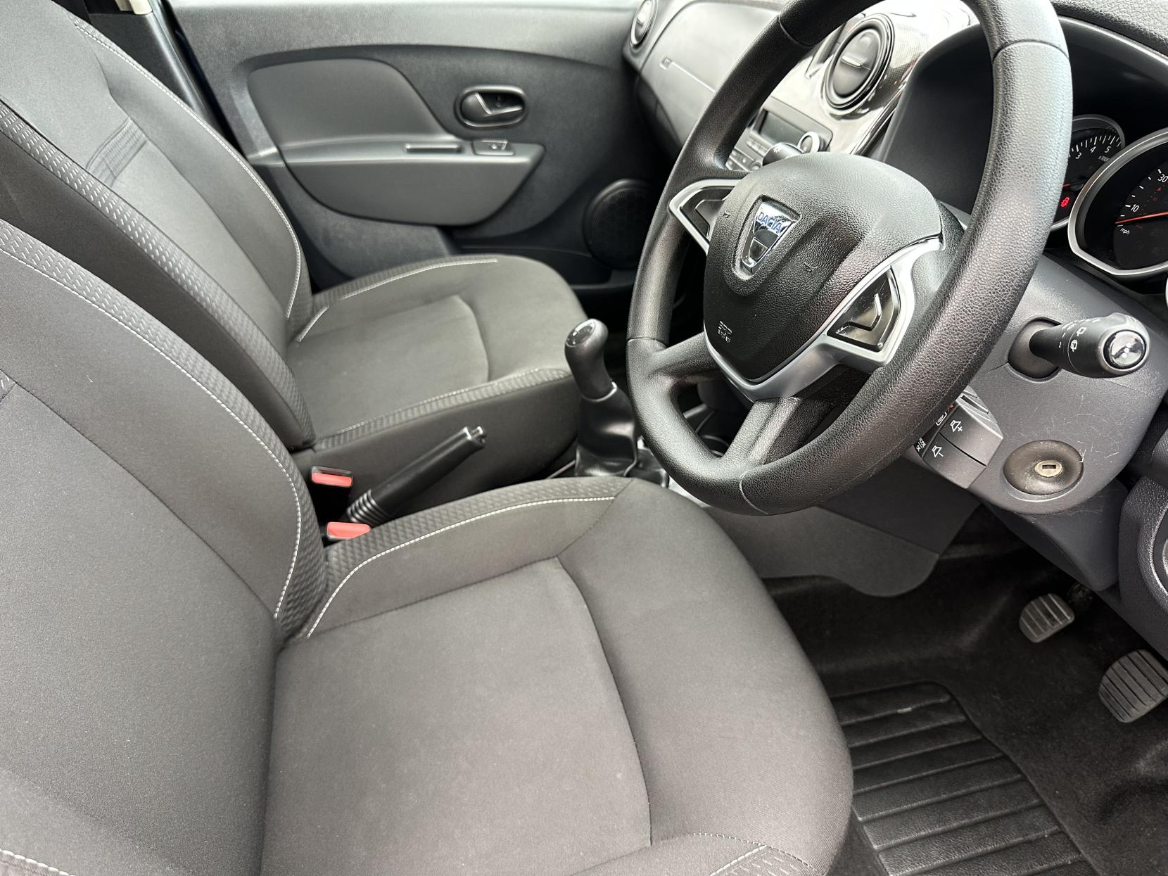 Dacia Sandero 1.0 SCe Ambiance Hatchback 5dr Petrol Manual Euro 6 (75 ps)