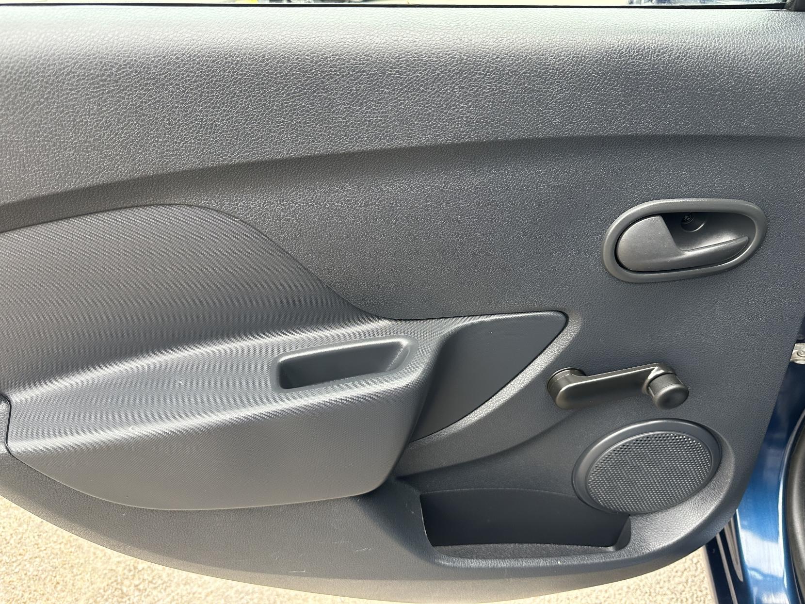 Dacia Sandero 1.0 SCe Ambiance Hatchback 5dr Petrol Manual Euro 6 (75 ps)