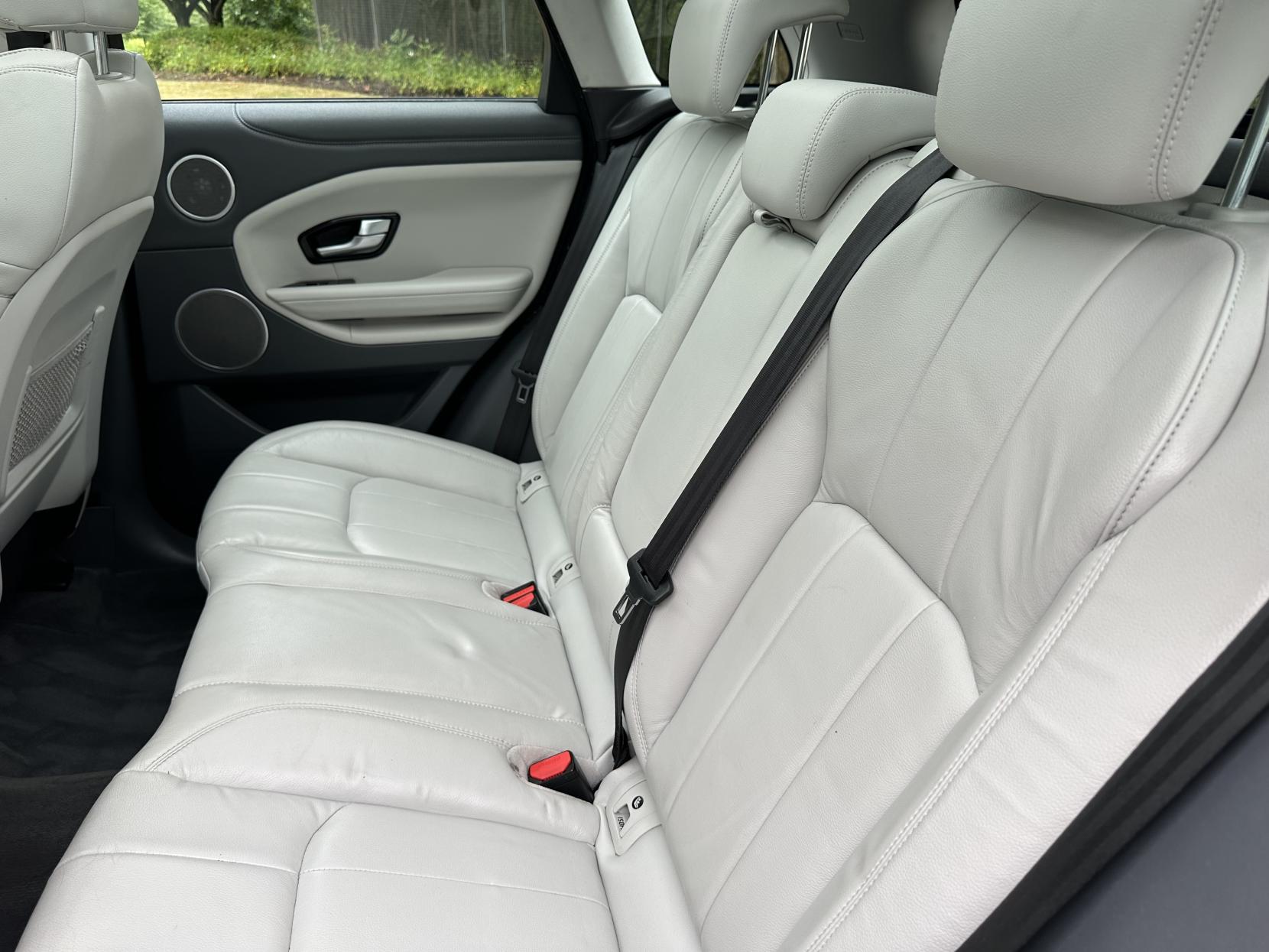 Land Rover Range Rover Evoque 2.0 SE Tech SUV (2015 - 2018)