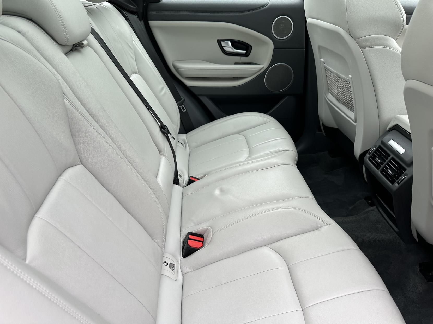 Land Rover Range Rover Evoque 2.0 SE Tech SUV (2015 - 2018)