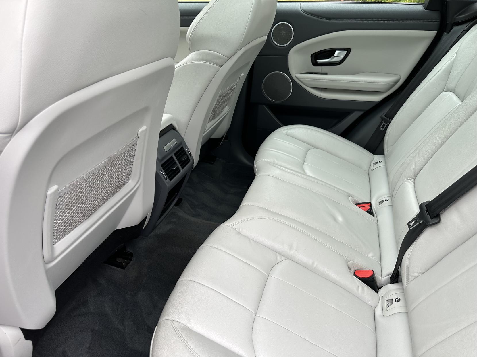 Land Rover Range Rover Evoque 2.0 SE Tech SUV (2015 - 2018)