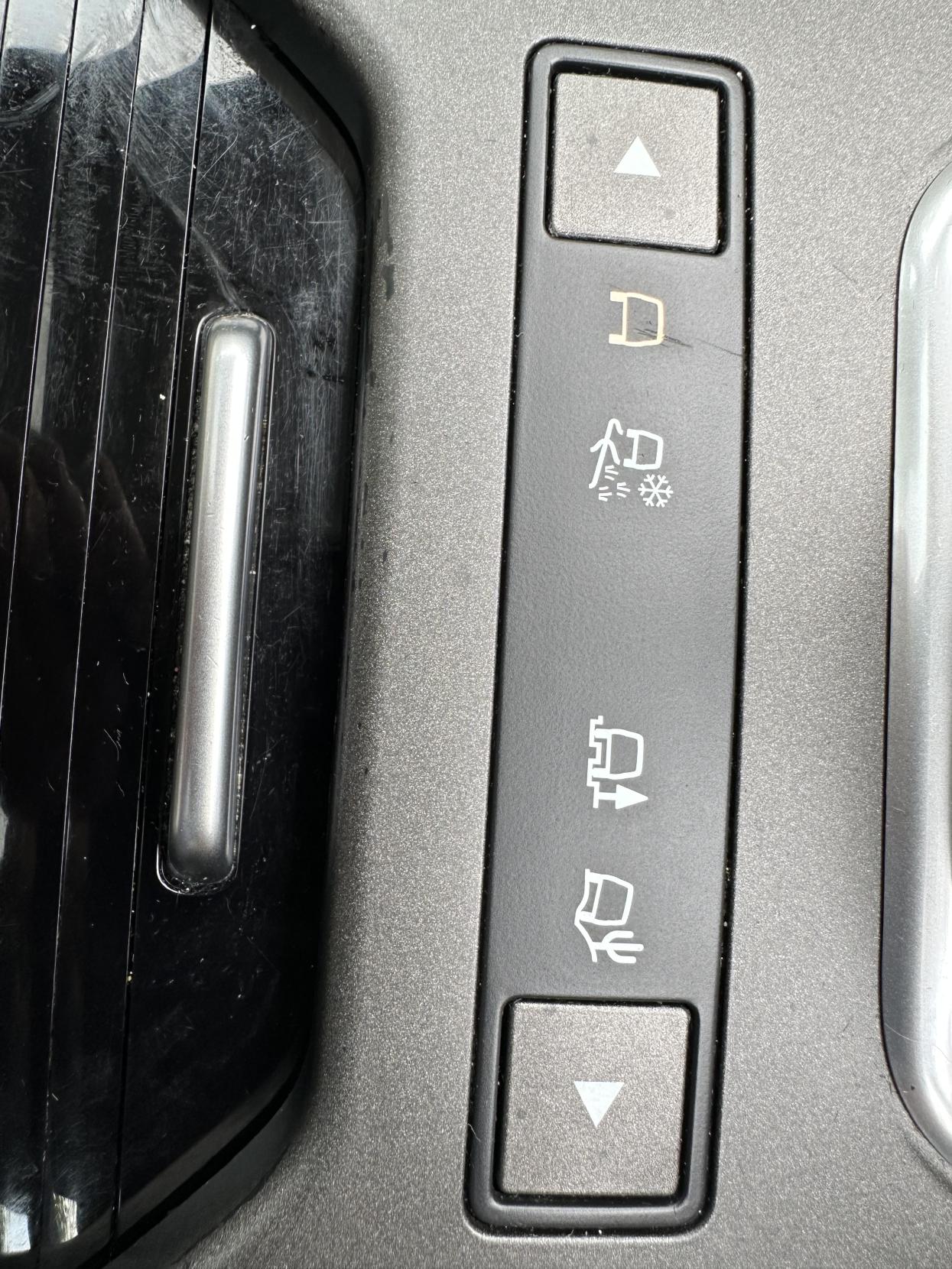 Land Rover Range Rover Evoque 2.0 SE Tech SUV (2015 - 2018)
