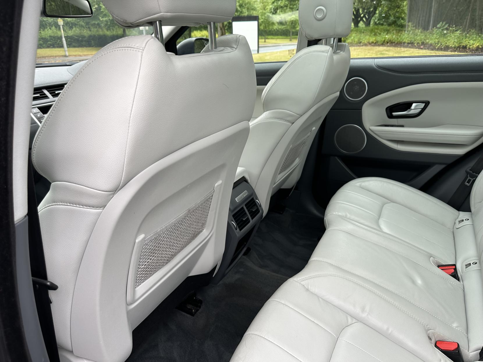 Land Rover Range Rover Evoque 2.0 SE Tech SUV (2015 - 2018)