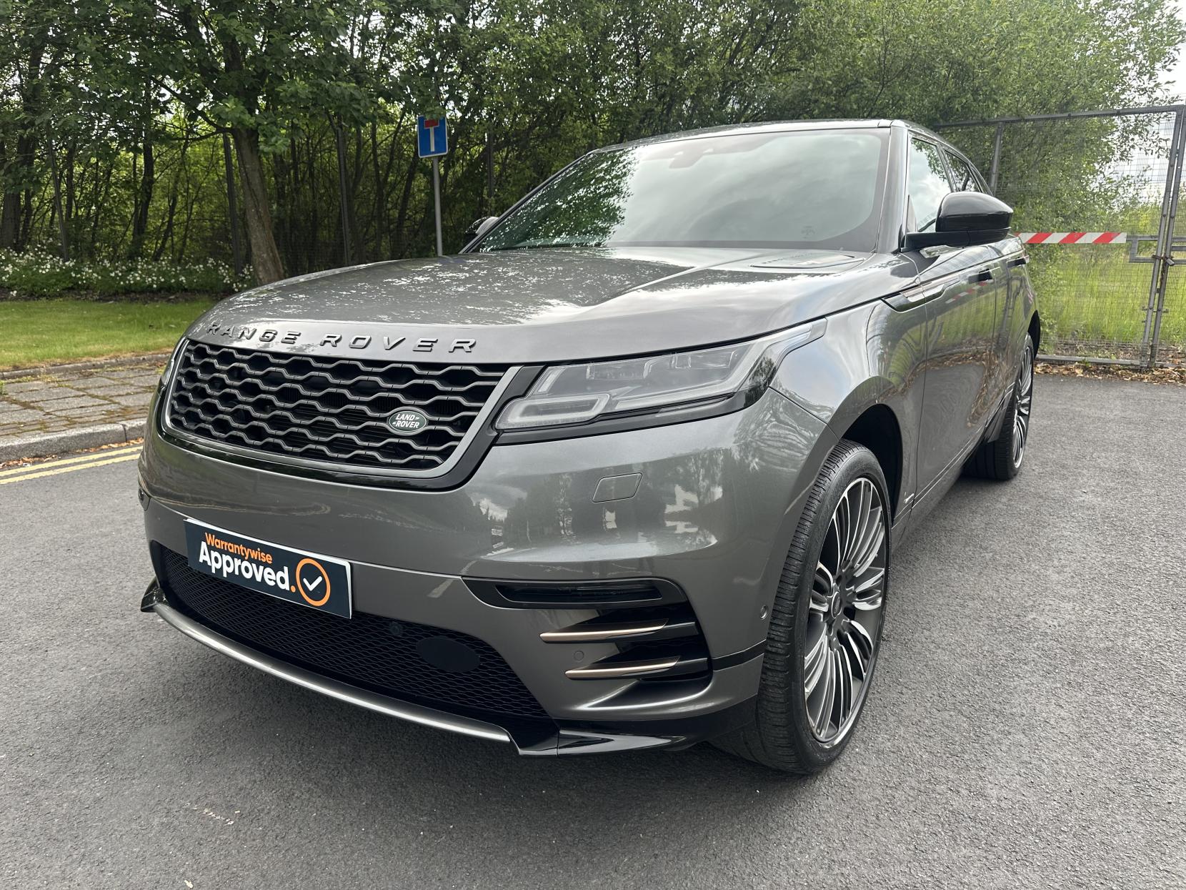 Land Rover Range Rover Velar 2.0 P300 R-Dynamic HSE GPF SUV 5dr Petrol Auto 4WD Euro 6 (s/s) (300 ps)