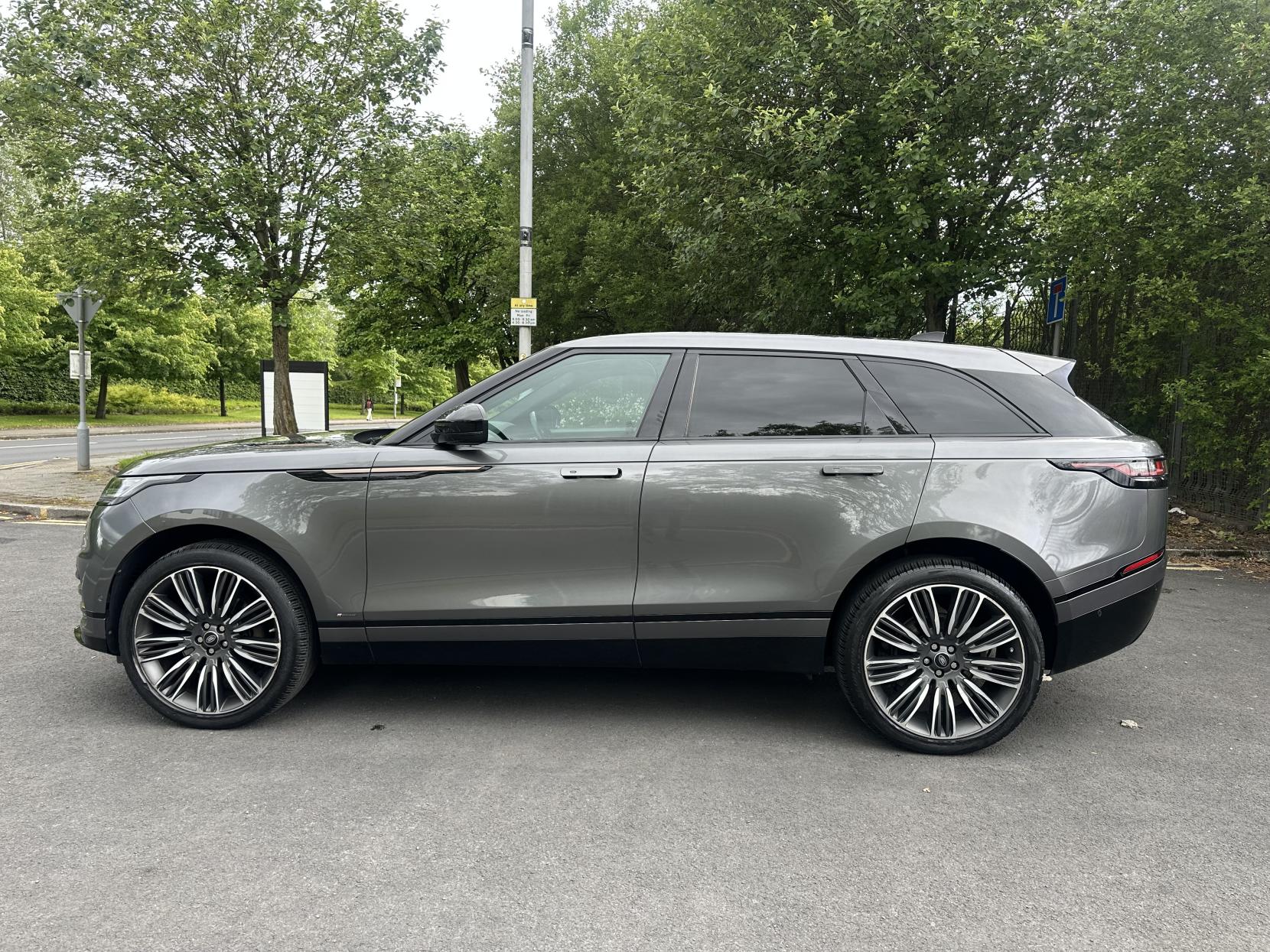 Land Rover Range Rover Velar 2.0 P300 R-Dynamic HSE GPF SUV 5dr Petrol Auto 4WD Euro 6 (s/s) (300 ps)