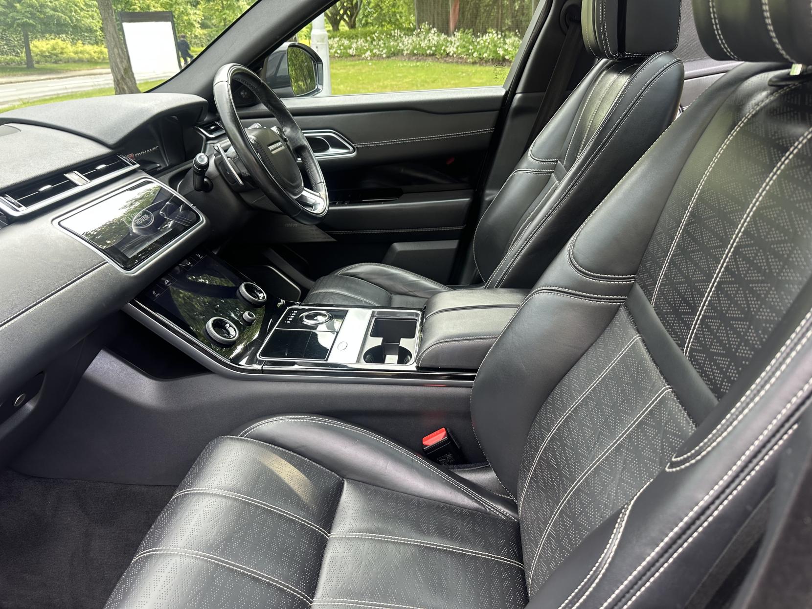 Land Rover Range Rover Velar 2.0 P300 R-Dynamic HSE GPF SUV 5dr Petrol Auto 4WD Euro 6 (s/s) (300 ps)