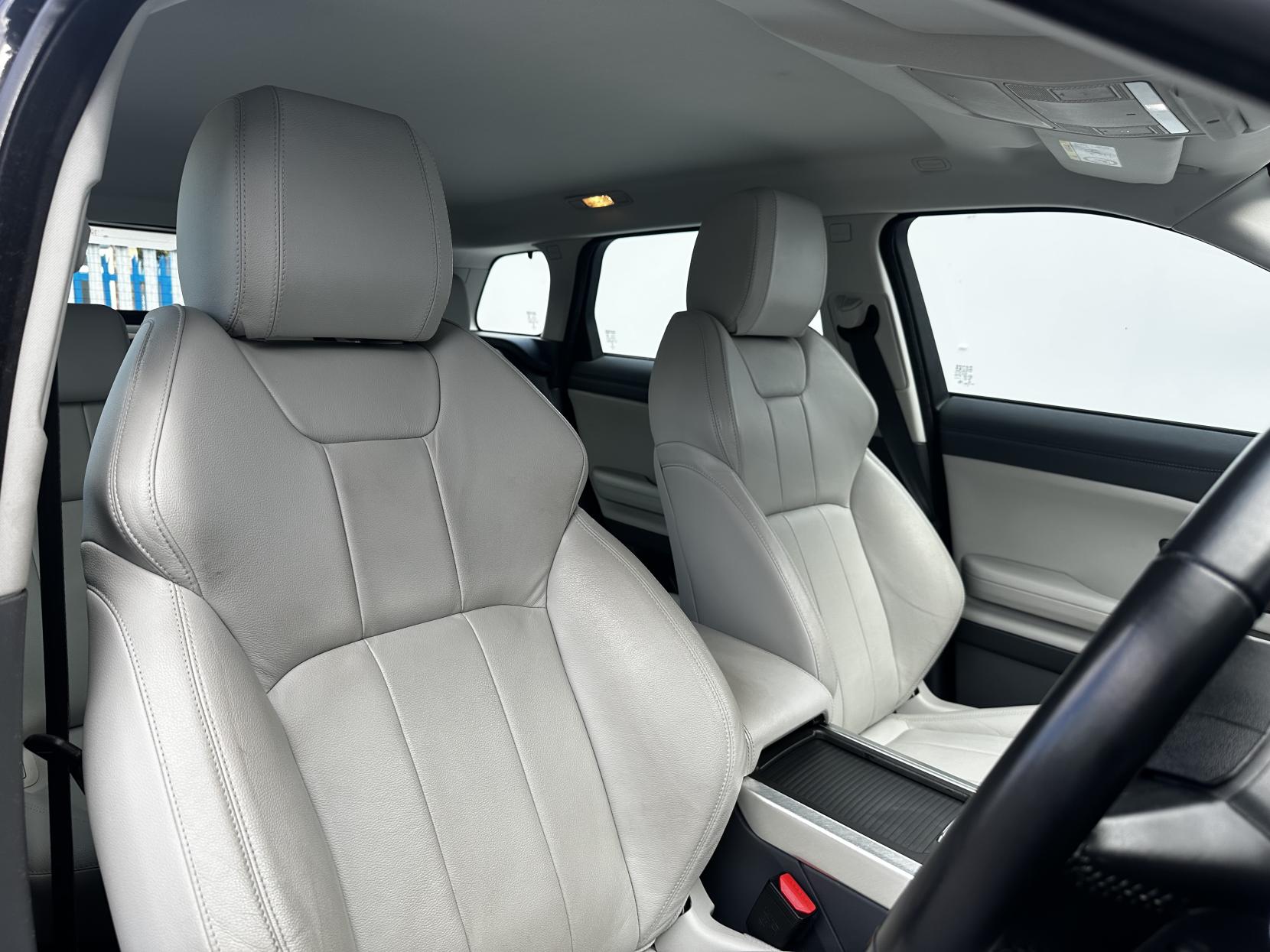 Land Rover Range Rover Evoque 2.0 eD4 SE SUV 5dr Diesel Manual FWD Euro 6 (s/s) (150 ps)