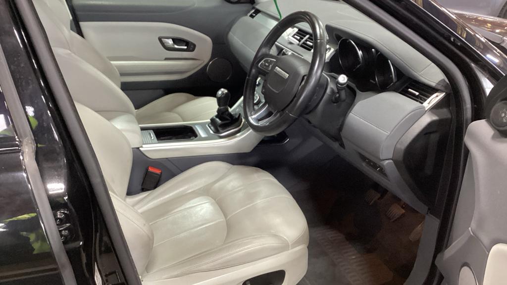Land Rover Range Rover Evoque 2.0 eD4 SE SUV 5dr Diesel Manual FWD Euro 6 (s/s) (150 ps)