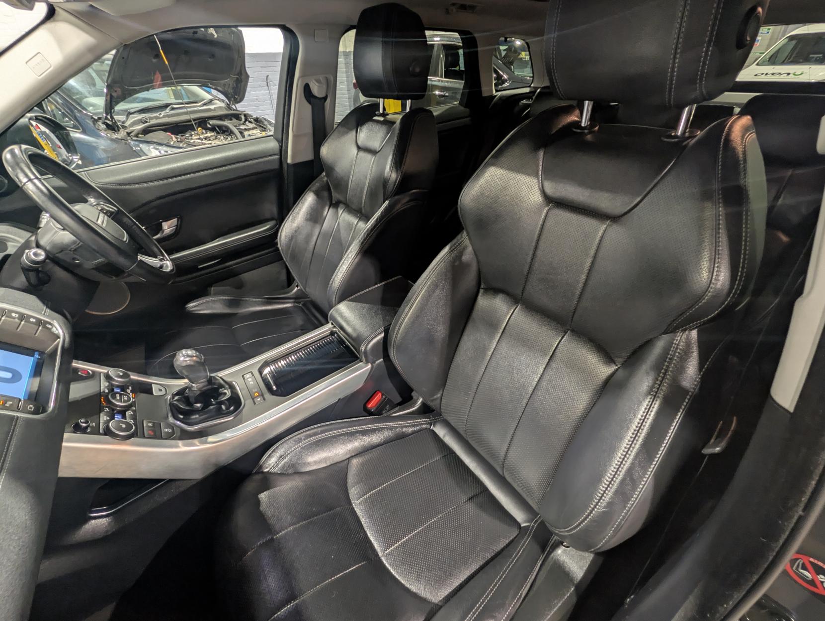 Land Rover Range Rover Evoque 2.0 TD4 SE Tech SUV 5dr Diesel Manual 4WD Euro 6 (s/s) (180 ps)