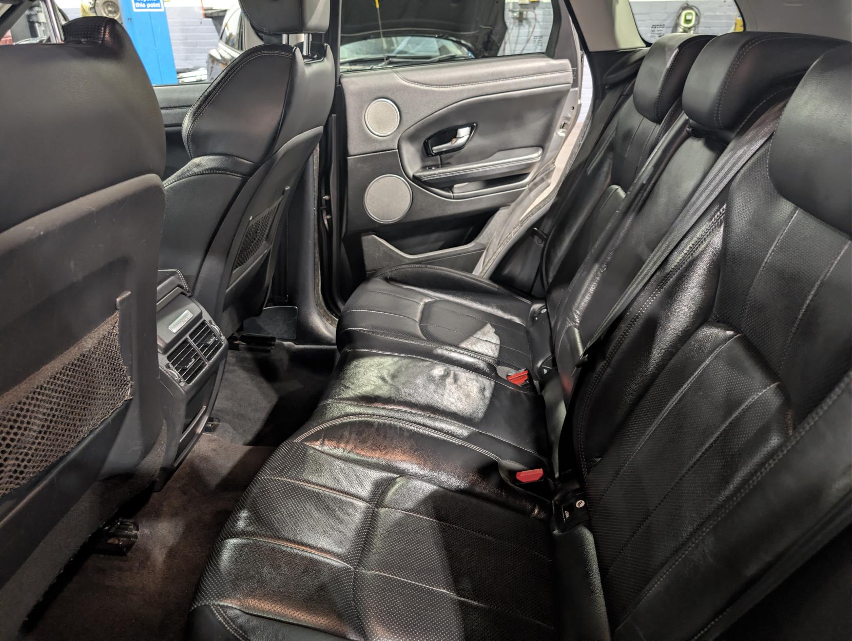 Land Rover Range Rover Evoque 2.0 TD4 SE Tech SUV 5dr Diesel Manual 4WD Euro 6 (s/s) (180 ps)