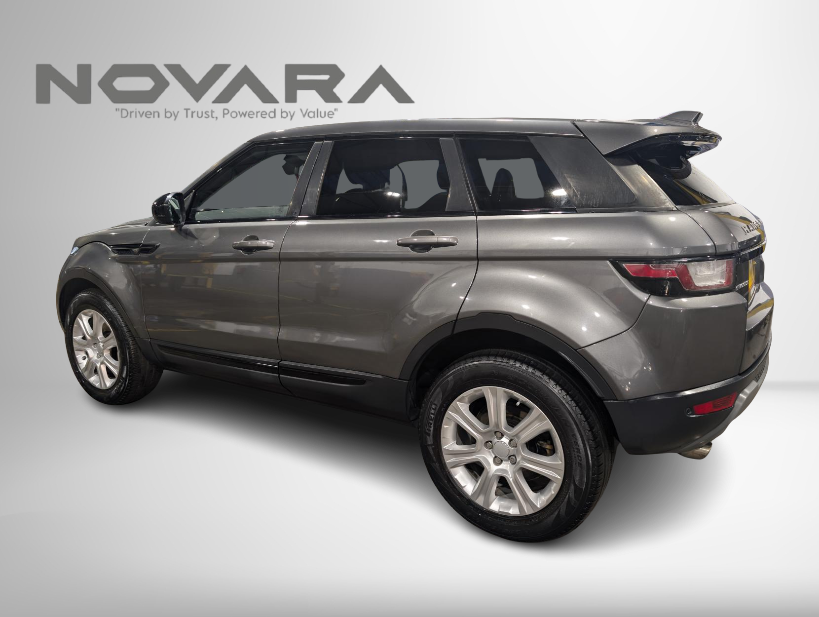 Land Rover Range Rover Evoque 2.0 TD4 SE Tech SUV 5dr Diesel Manual 4WD Euro 6 (s/s) (180 ps)
