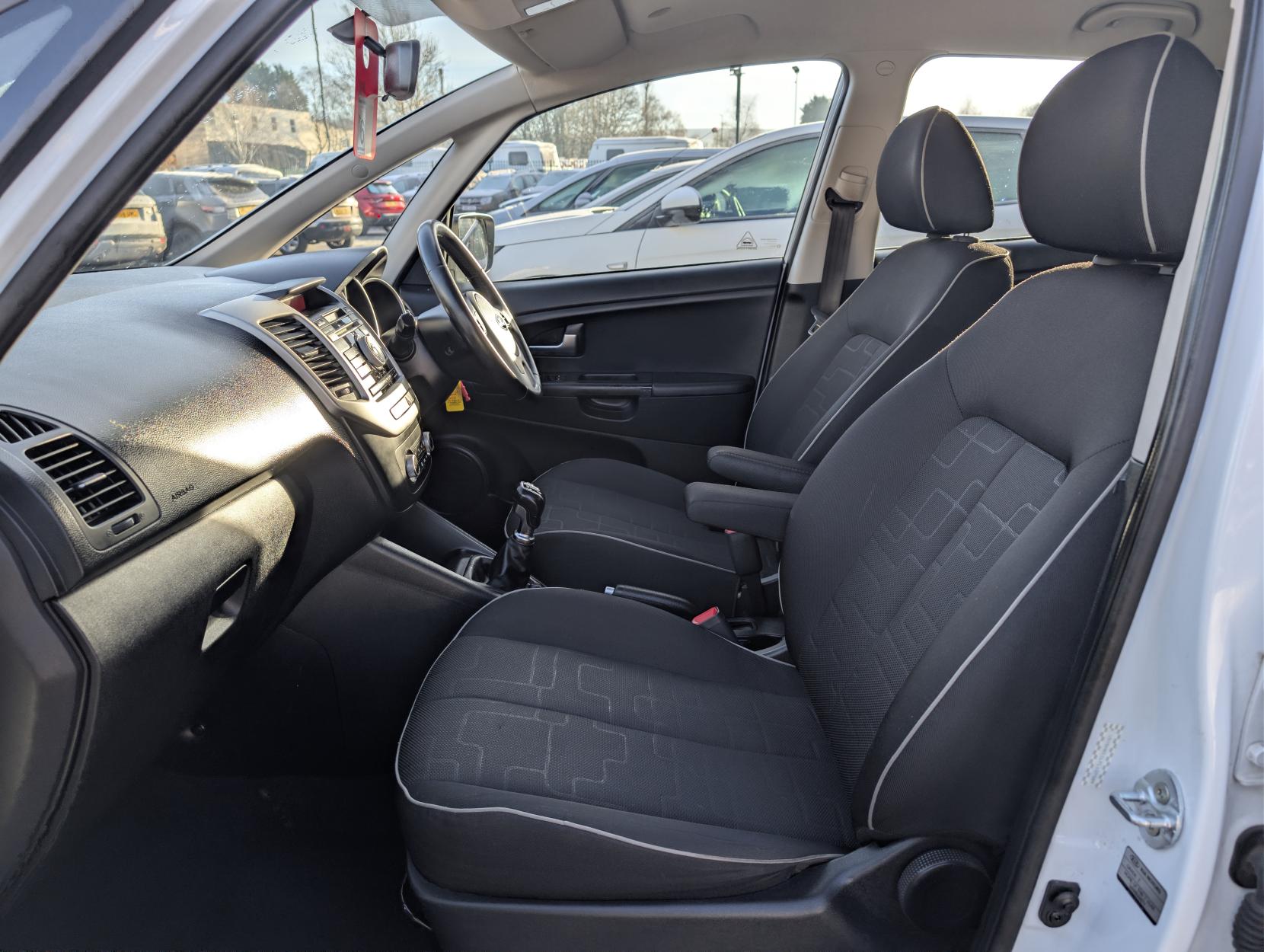 Kia Venga 1.4 EcoDynamics 2 MPV 5dr Petrol Manual Euro 5 (s/s) (89 bhp)