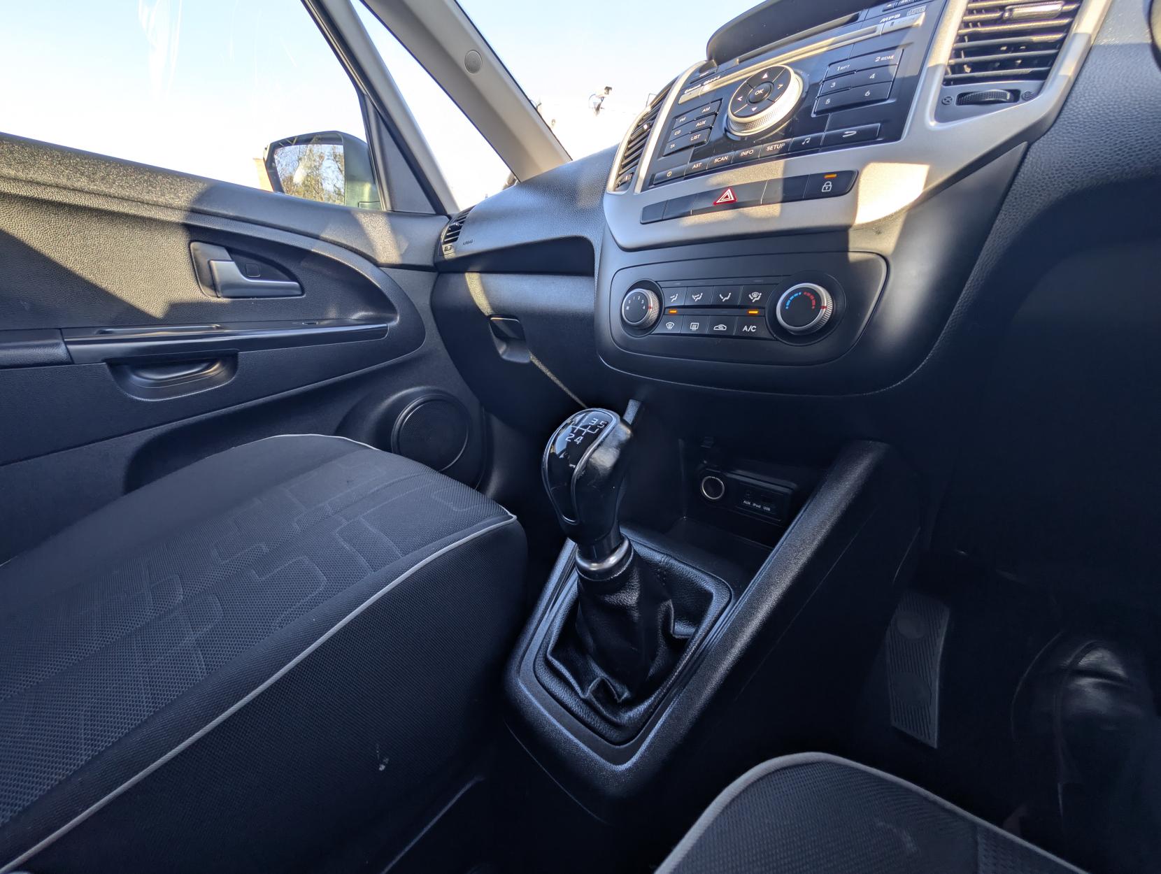 Kia Venga 1.4 EcoDynamics 2 MPV 5dr Petrol Manual Euro 5 (s/s) (89 bhp)