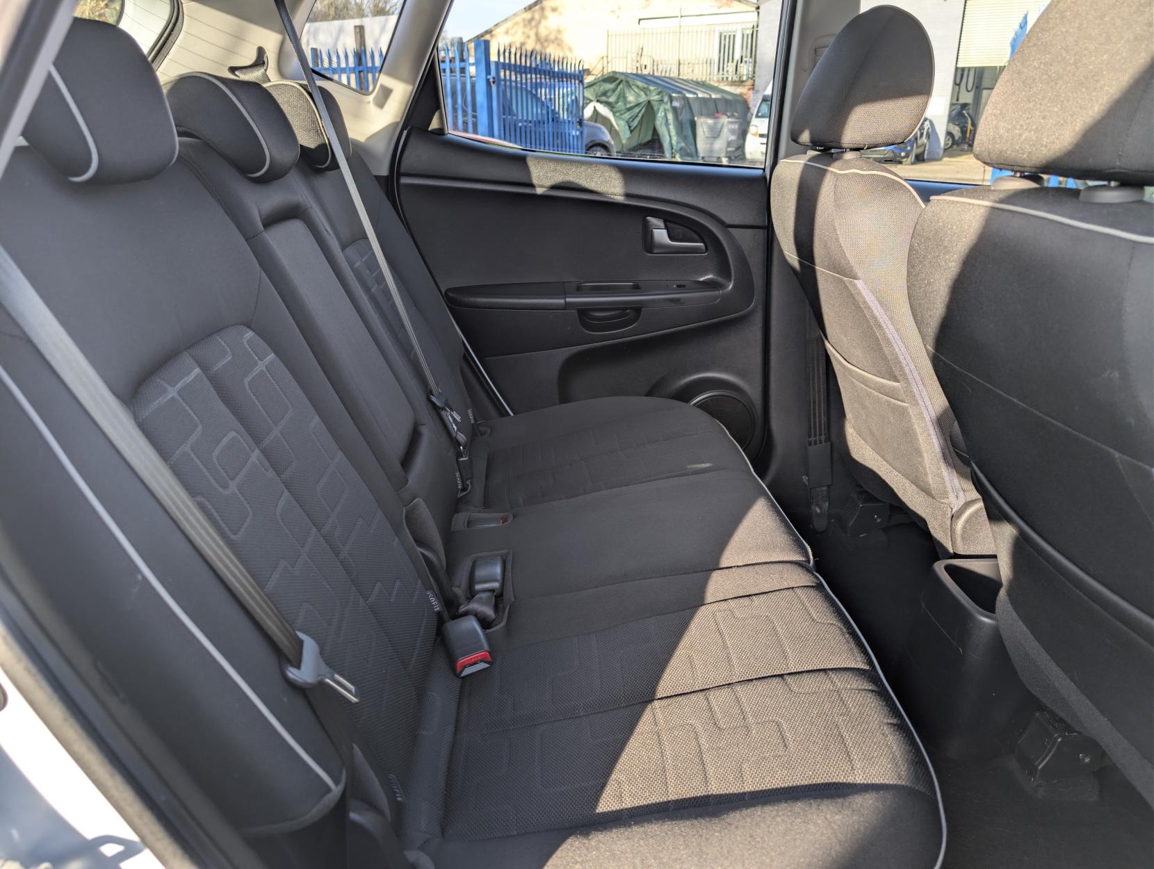 Kia Venga 1.4 EcoDynamics 2 MPV 5dr Petrol Manual Euro 5 (s/s) (89 bhp)