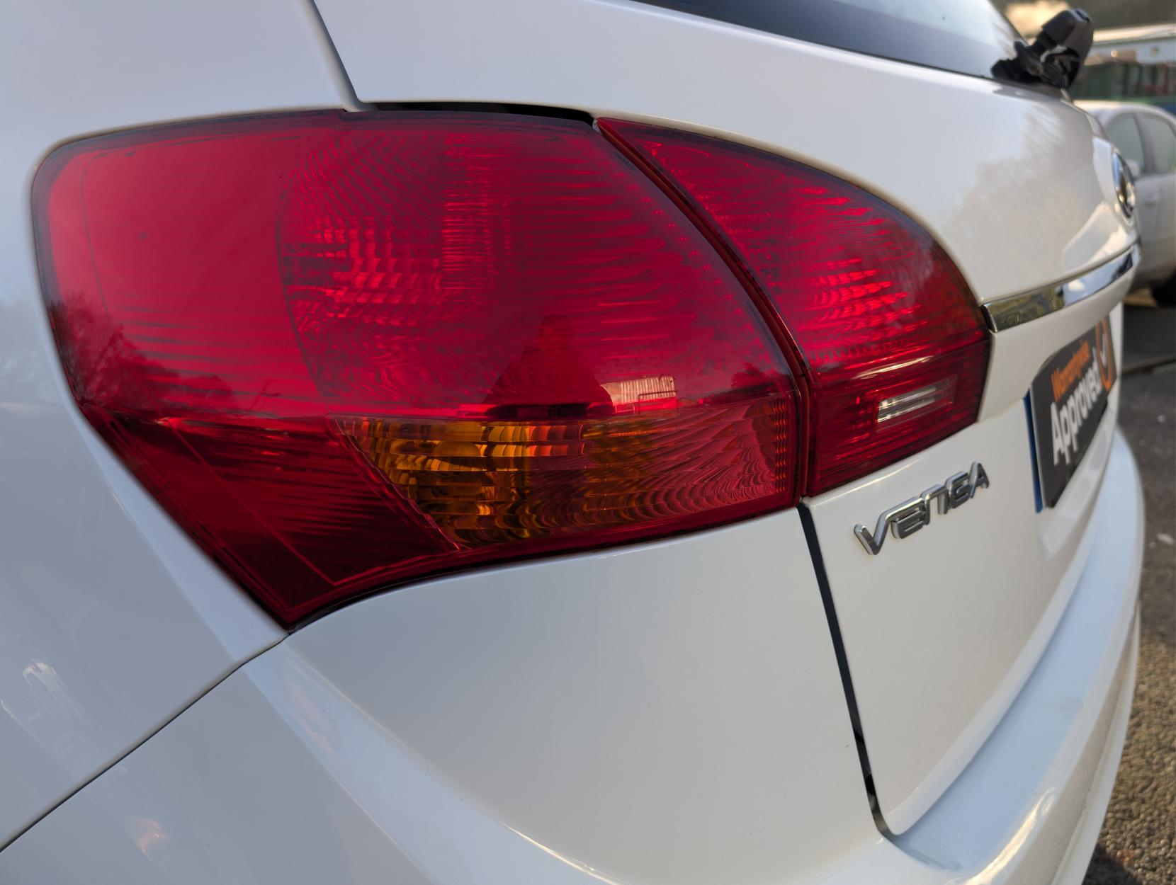 Kia Venga 1.4 EcoDynamics 2 MPV 5dr Petrol Manual Euro 5 (s/s) (89 bhp)