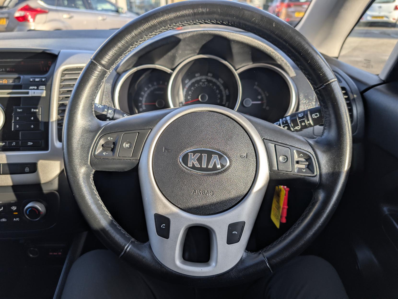 Kia Venga 1.4 EcoDynamics 2 MPV 5dr Petrol Manual Euro 5 (s/s) (89 bhp)