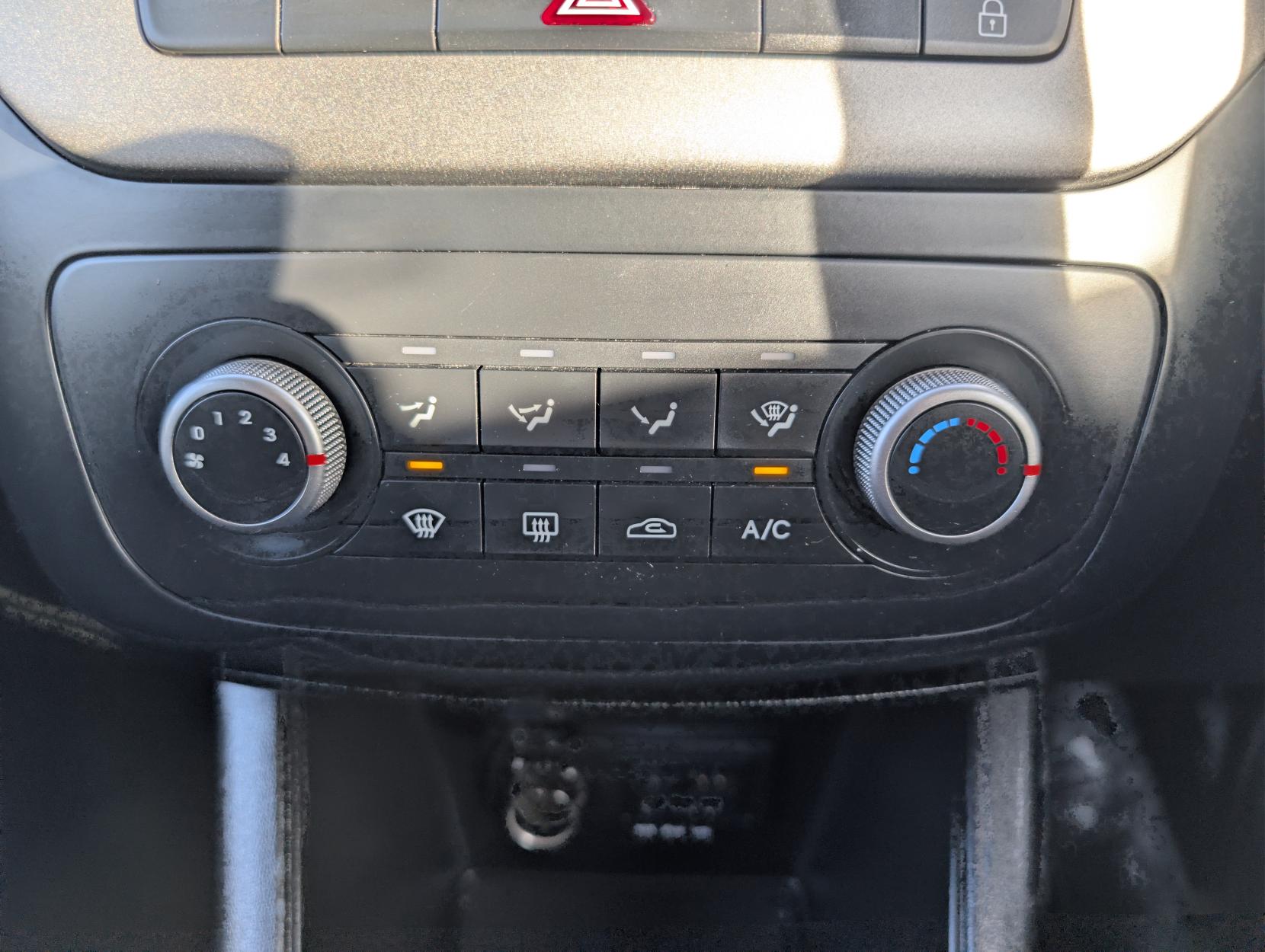 Kia Venga 1.4 EcoDynamics 2 MPV 5dr Petrol Manual Euro 5 (s/s) (89 bhp)