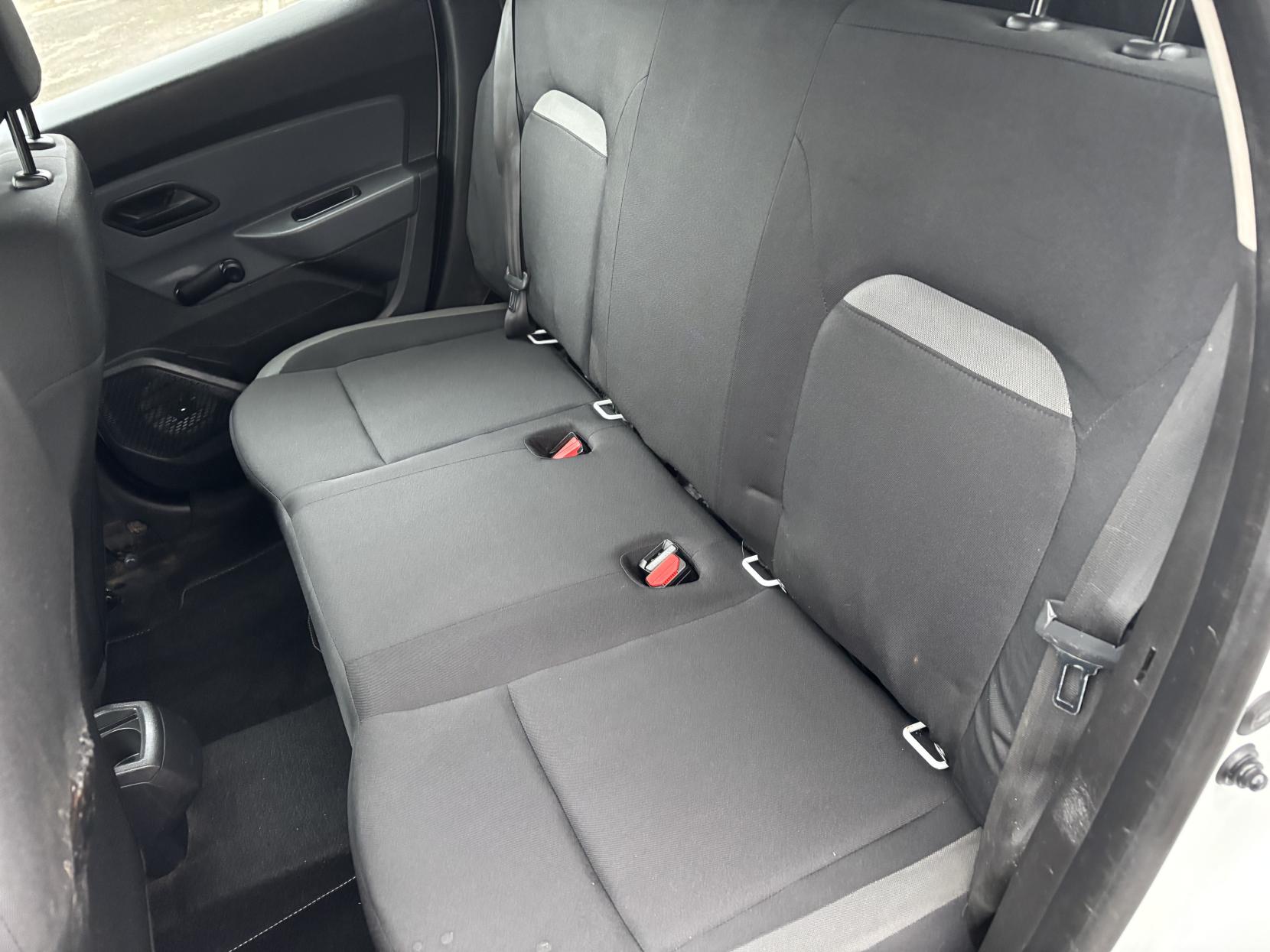 Dacia Duster 1.6 SCe Access SUV 5dr Petrol Manual Euro 6 (s/s) (115 ps)