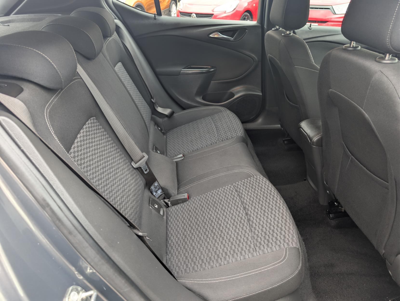 Vauxhall Astra 1.0i Turbo ecoFLEX SRi Hatchback 5dr Petrol Manual Euro 6 (s/s) (105 ps)