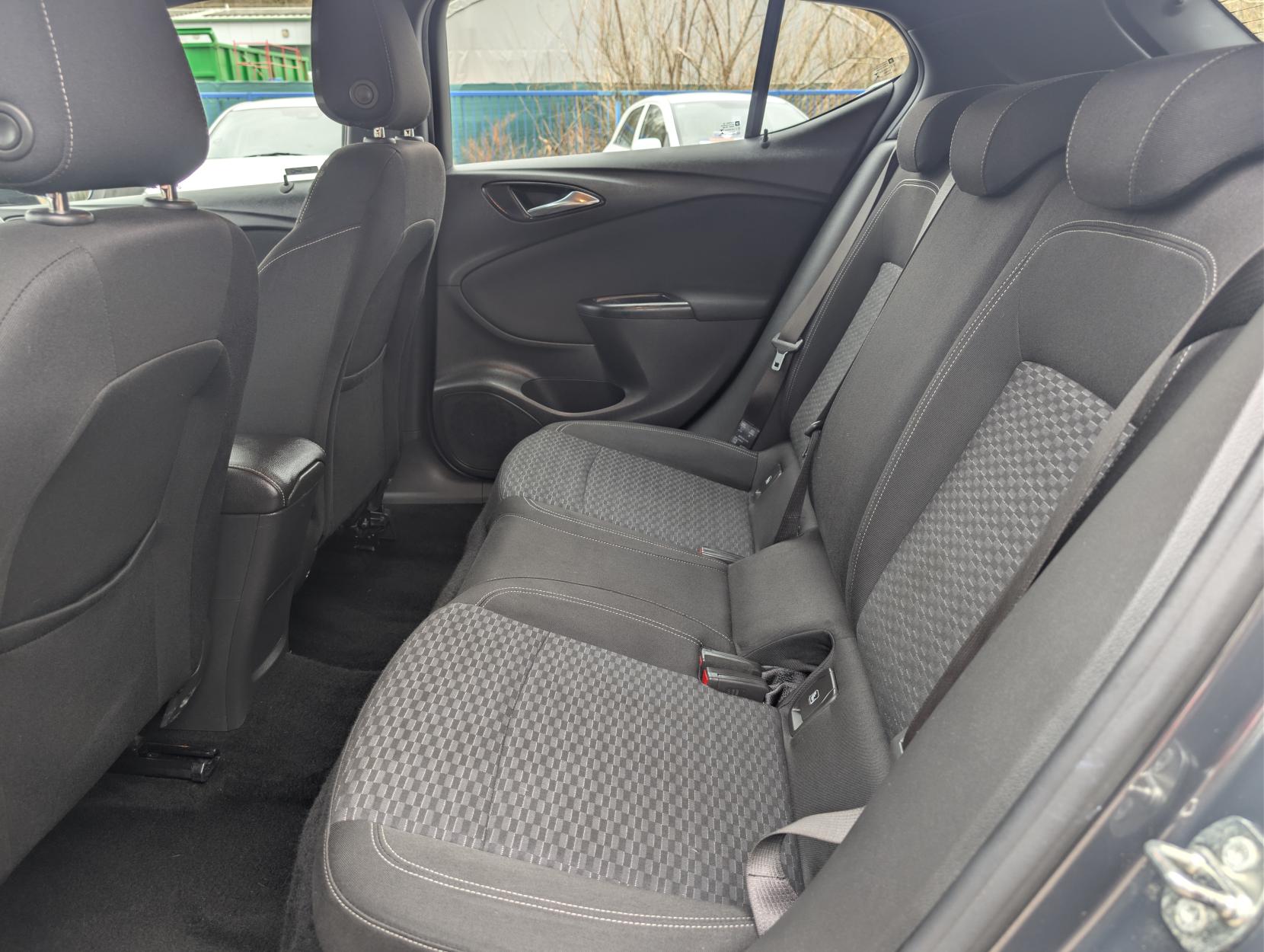 Vauxhall Astra 1.0i Turbo ecoFLEX SRi Hatchback 5dr Petrol Manual Euro 6 (s/s) (105 ps)