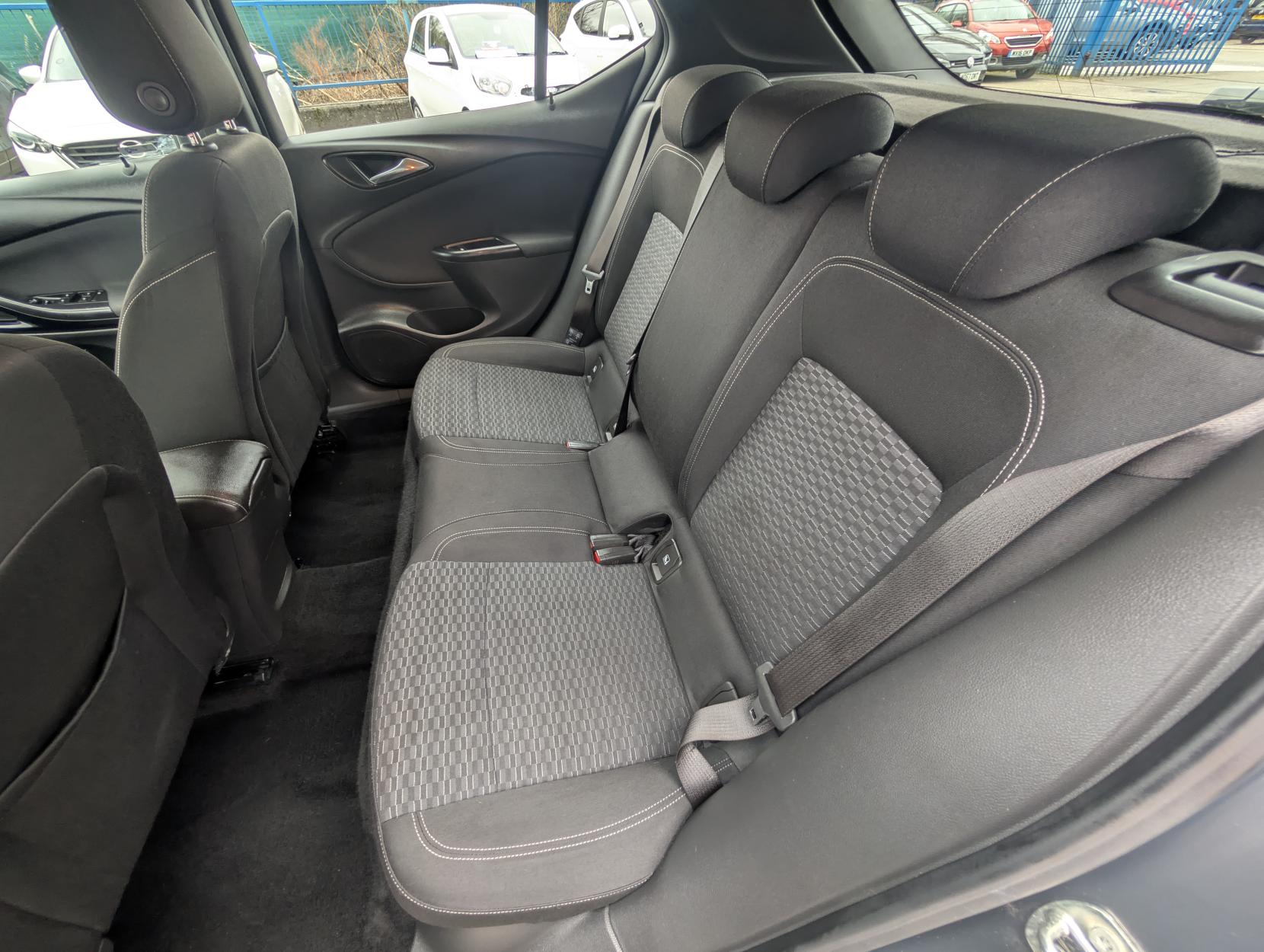 Vauxhall Astra 1.0i Turbo ecoFLEX SRi Hatchback 5dr Petrol Manual Euro 6 (s/s) (105 ps)