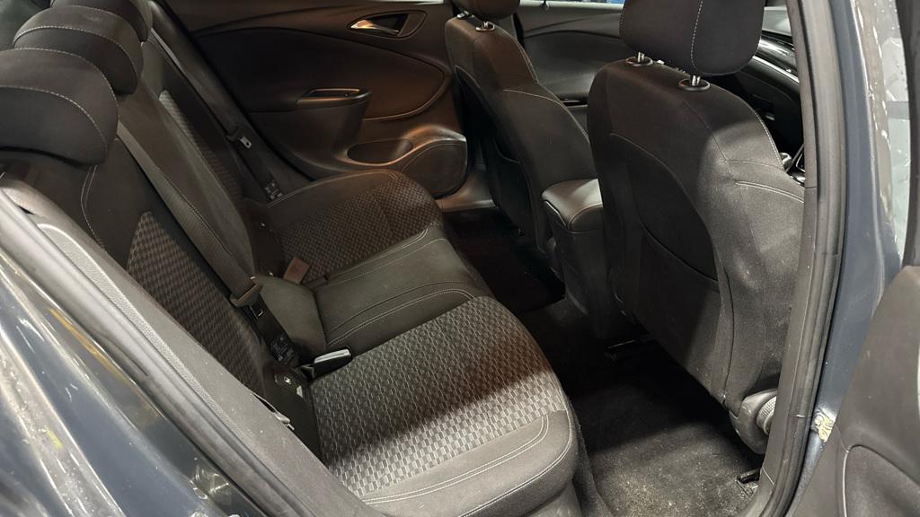 Vauxhall Astra 1.0i Turbo ecoFLEX SRi Hatchback 5dr Petrol Manual Euro 6 (s/s) (105 ps)