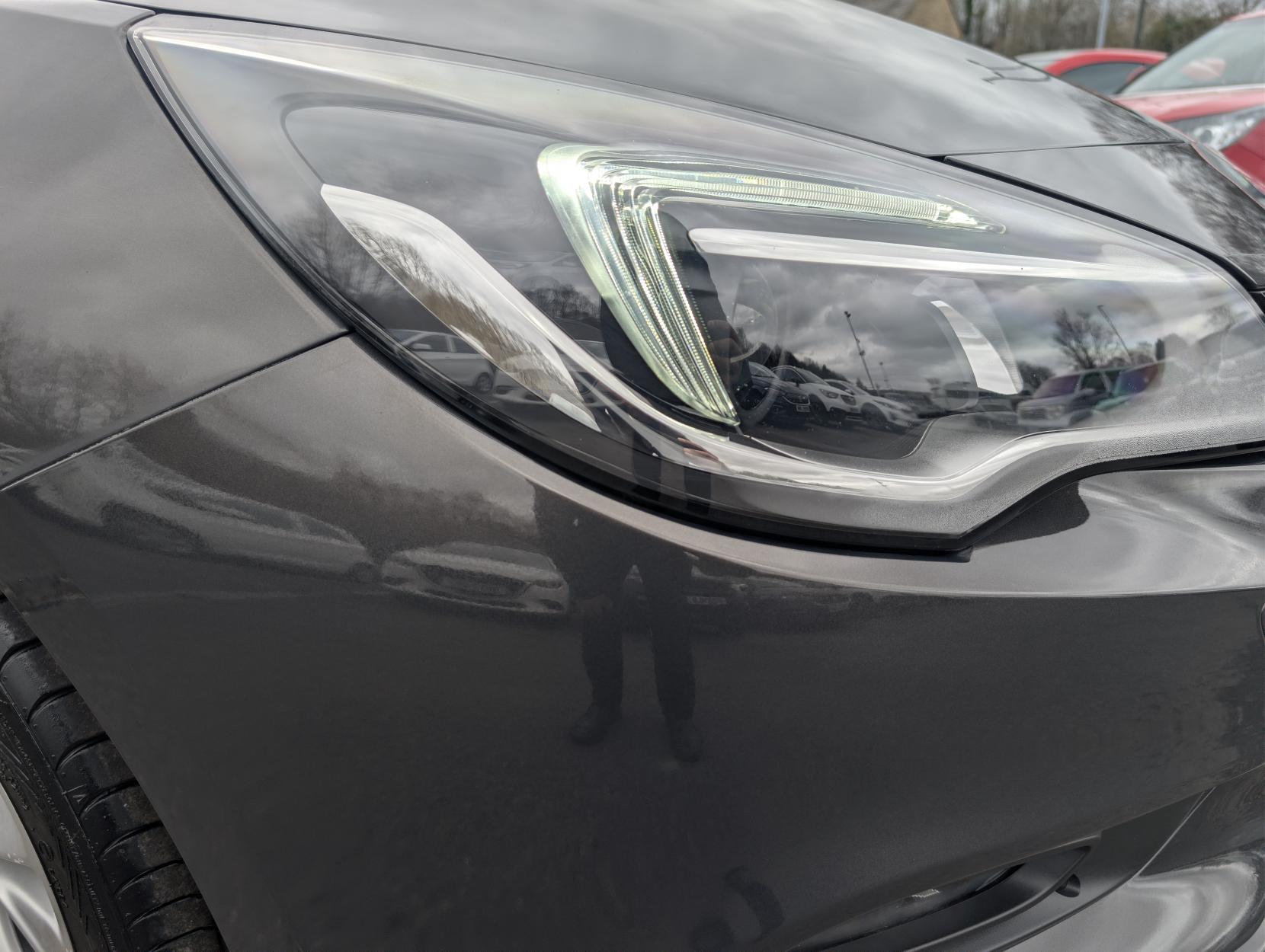 Vauxhall Astra 1.0i Turbo ecoFLEX SRi Hatchback 5dr Petrol Manual Euro 6 (s/s) (105 ps)